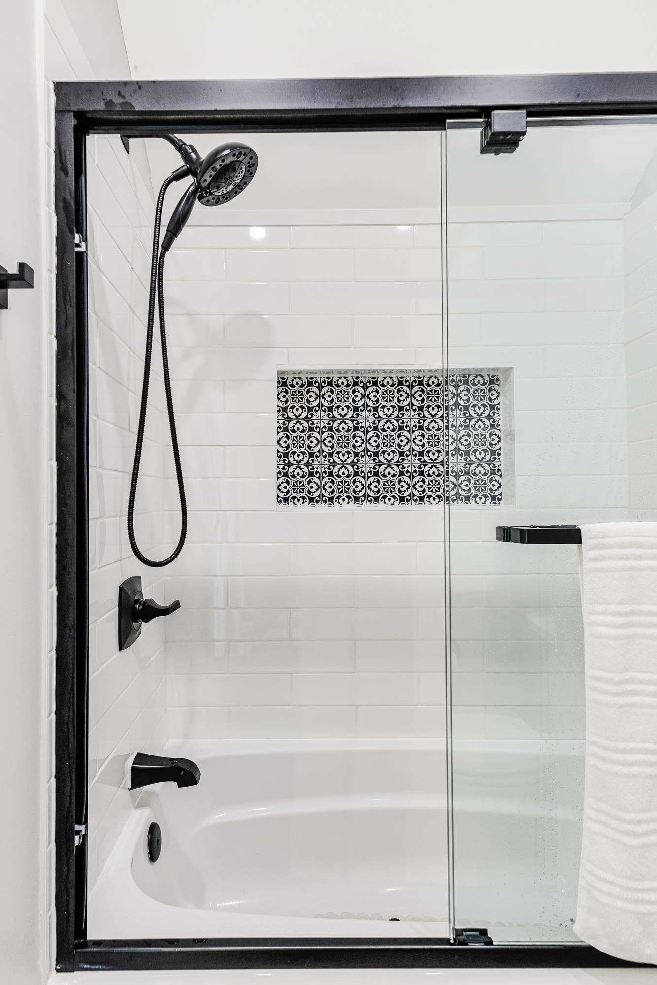 1127 Sea Bourne Way Property Photo 33