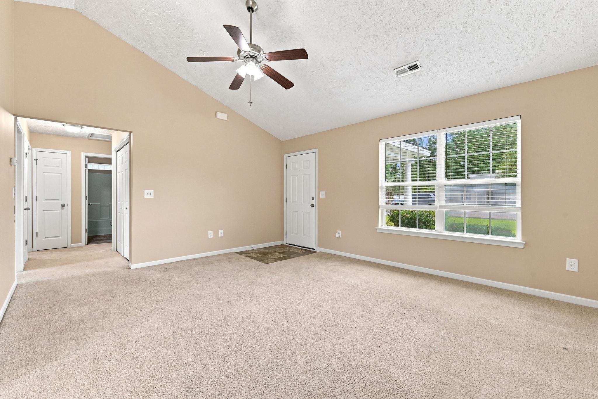 9603 Drayton Ct. Property Photo 2