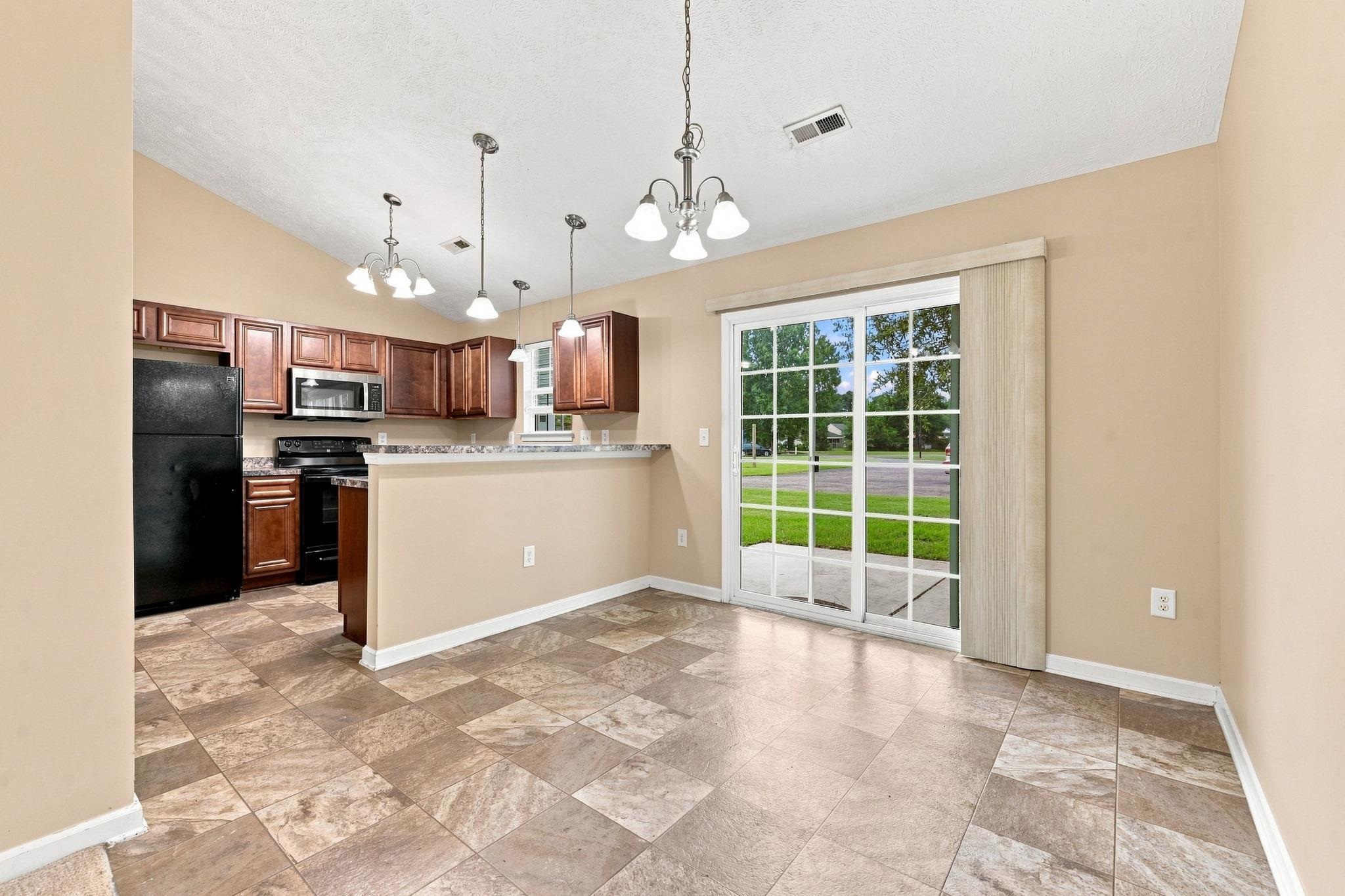 9603 Drayton Ct. Property Photo 3