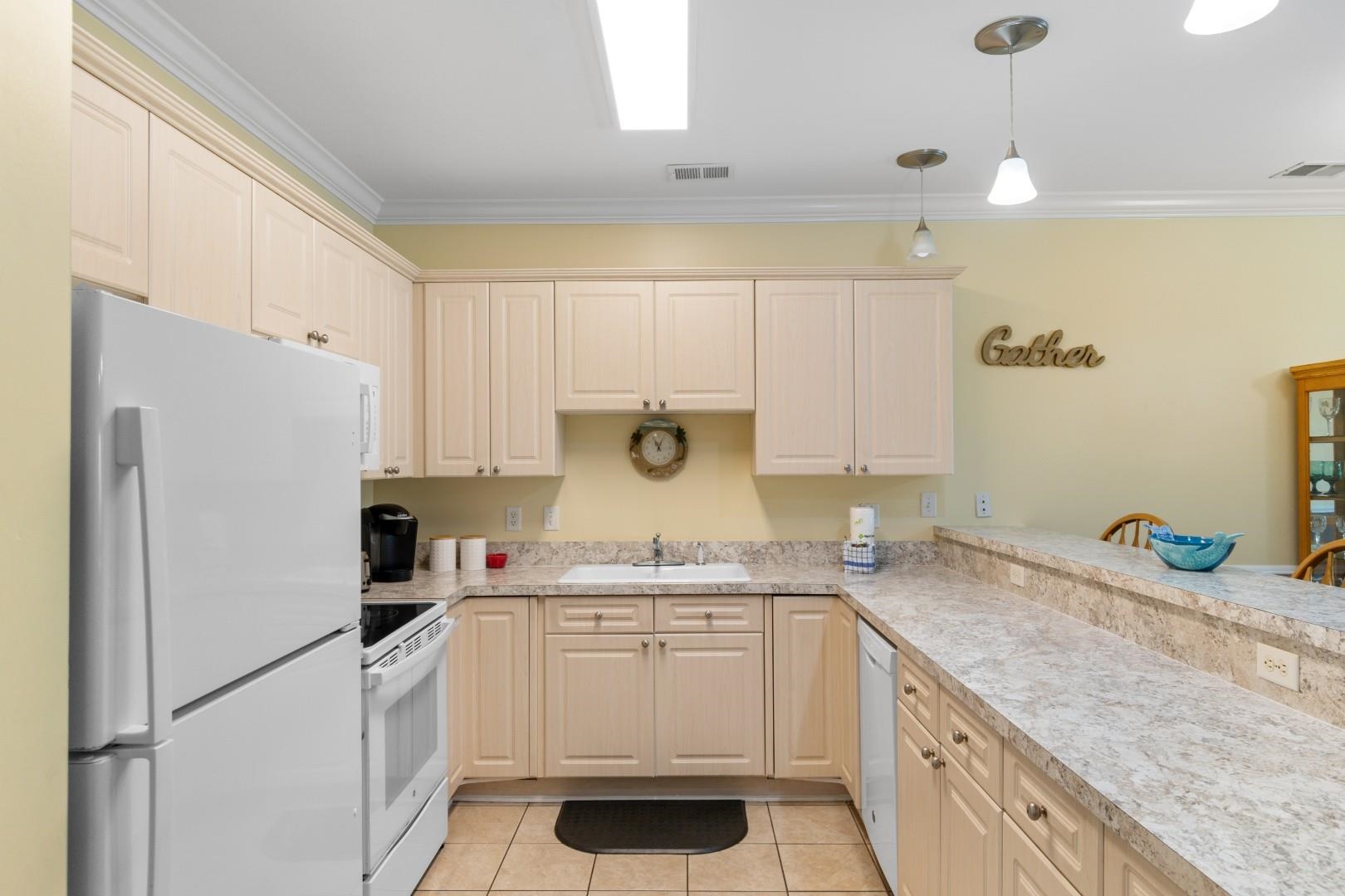 4837 Luster Leaf Circle Property Photo 8