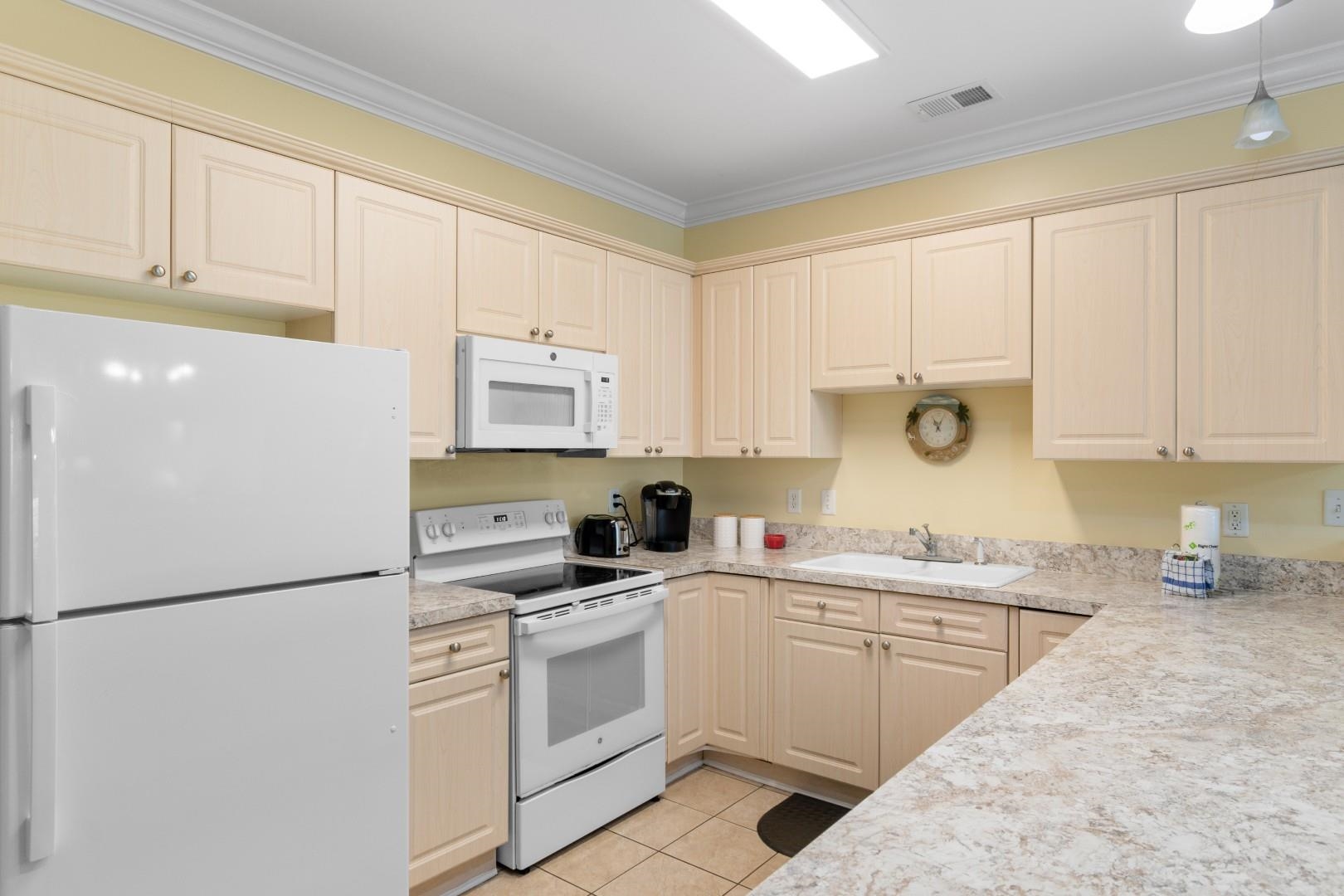 4837 Luster Leaf Circle Property Photo 9