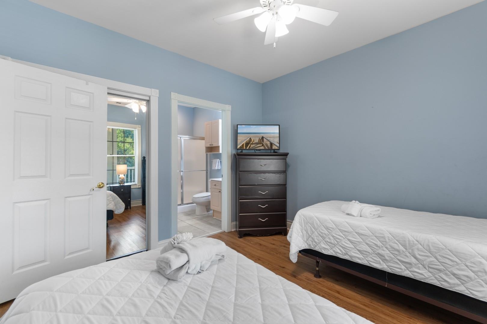 4837 Luster Leaf Circle Property Photo 32