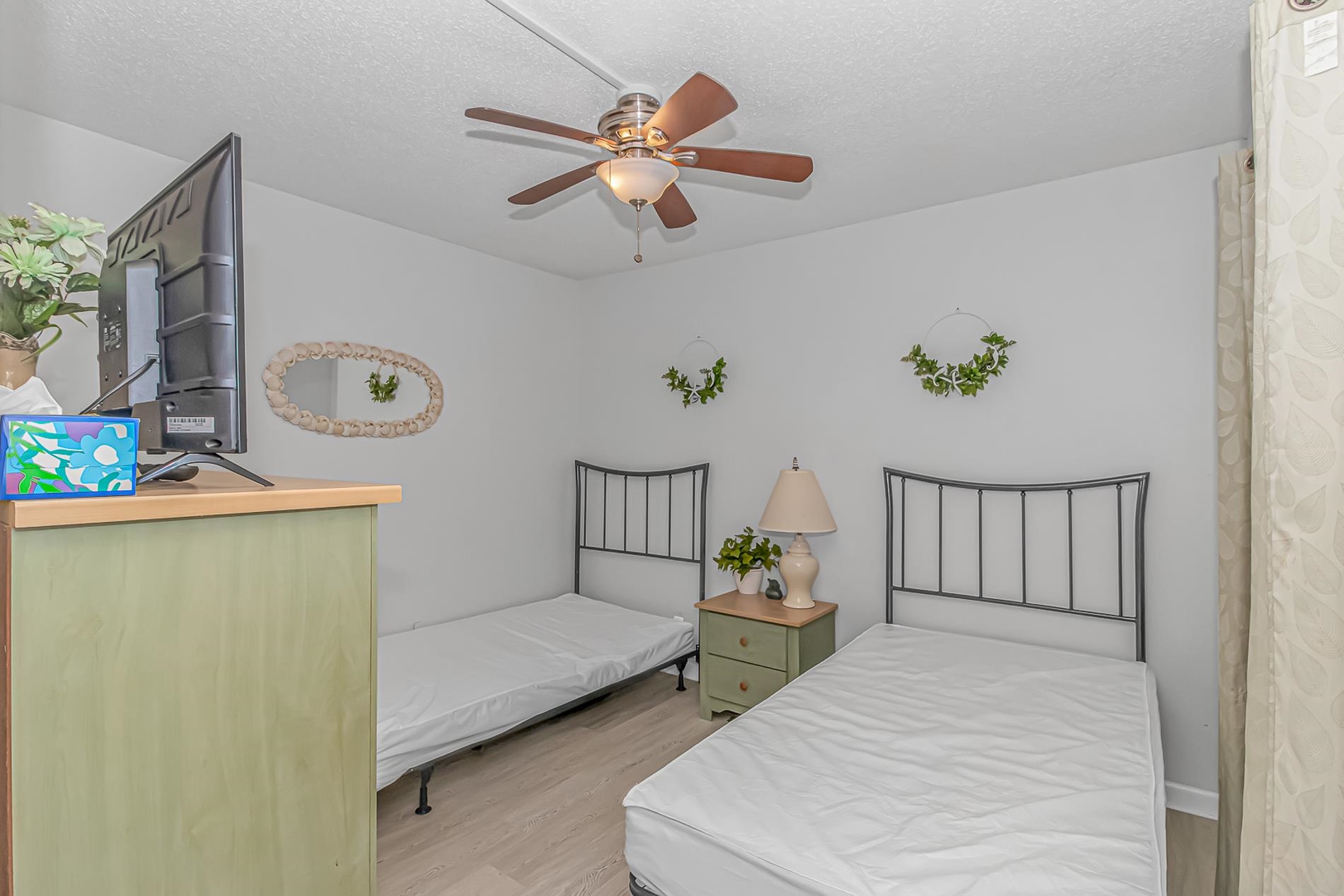 10168 Beach Dr. Property Photo 22