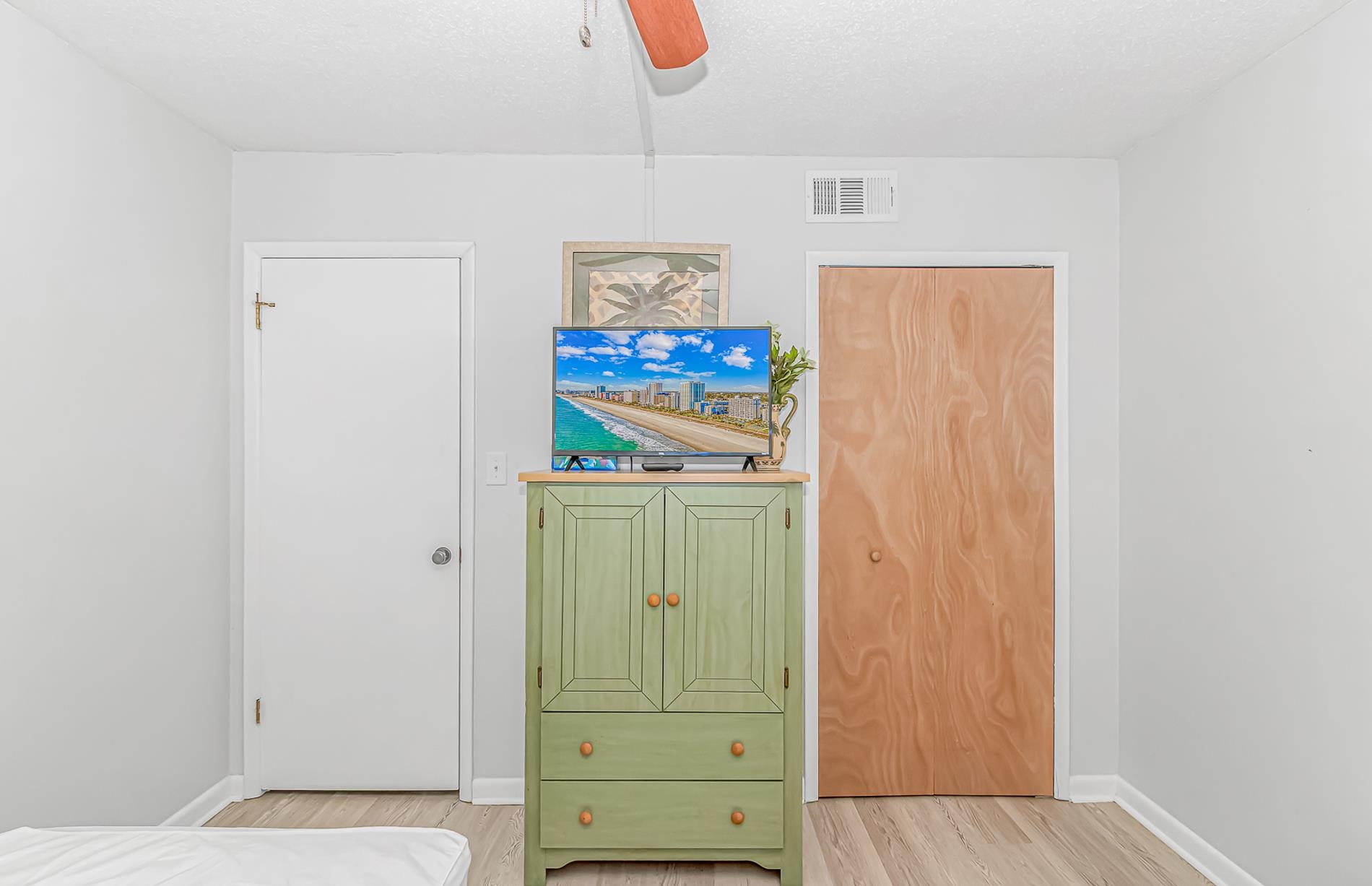10168 Beach Dr. Property Photo 23