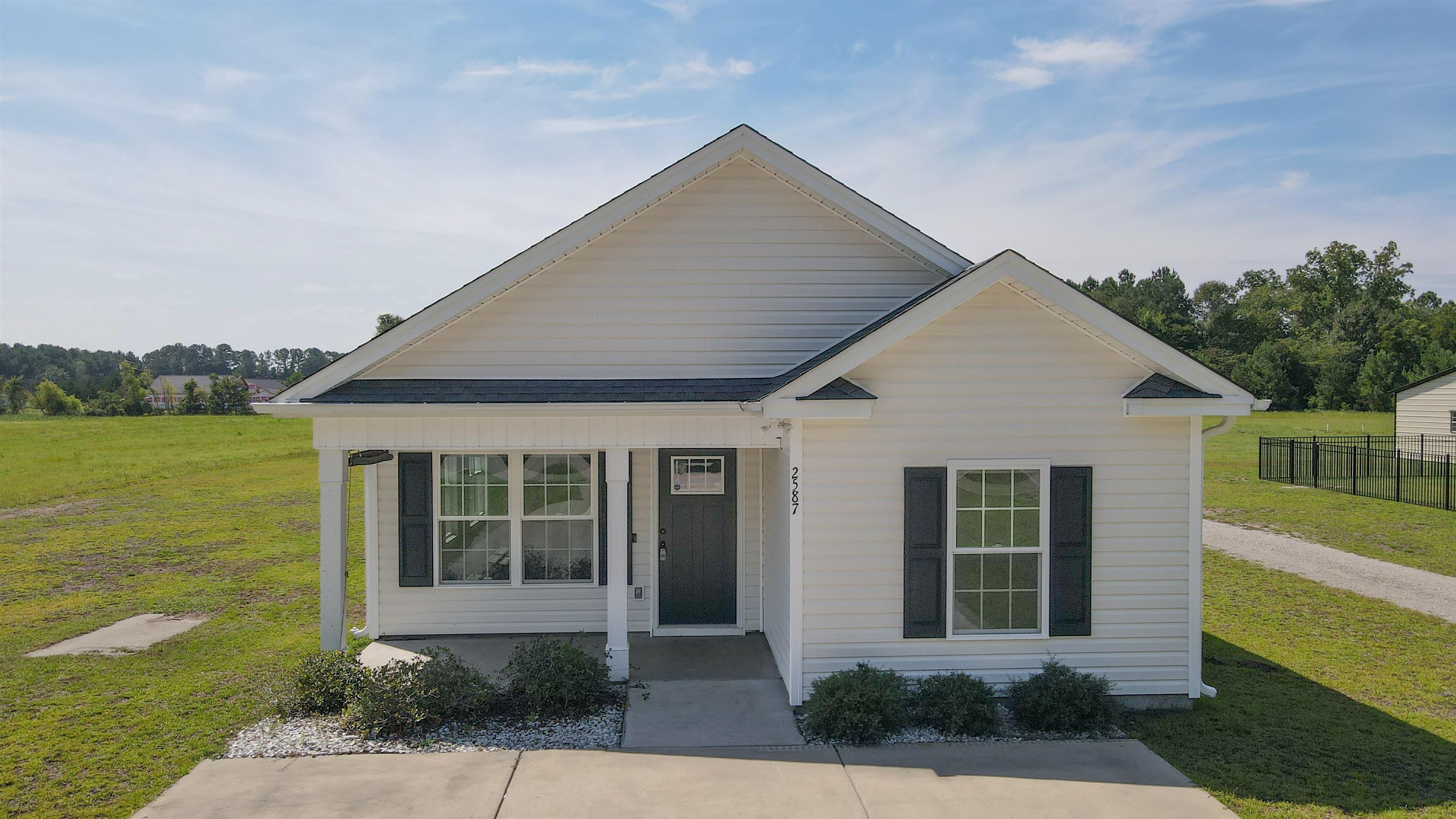 2587 Southern Crest Dr. Property Photo 1