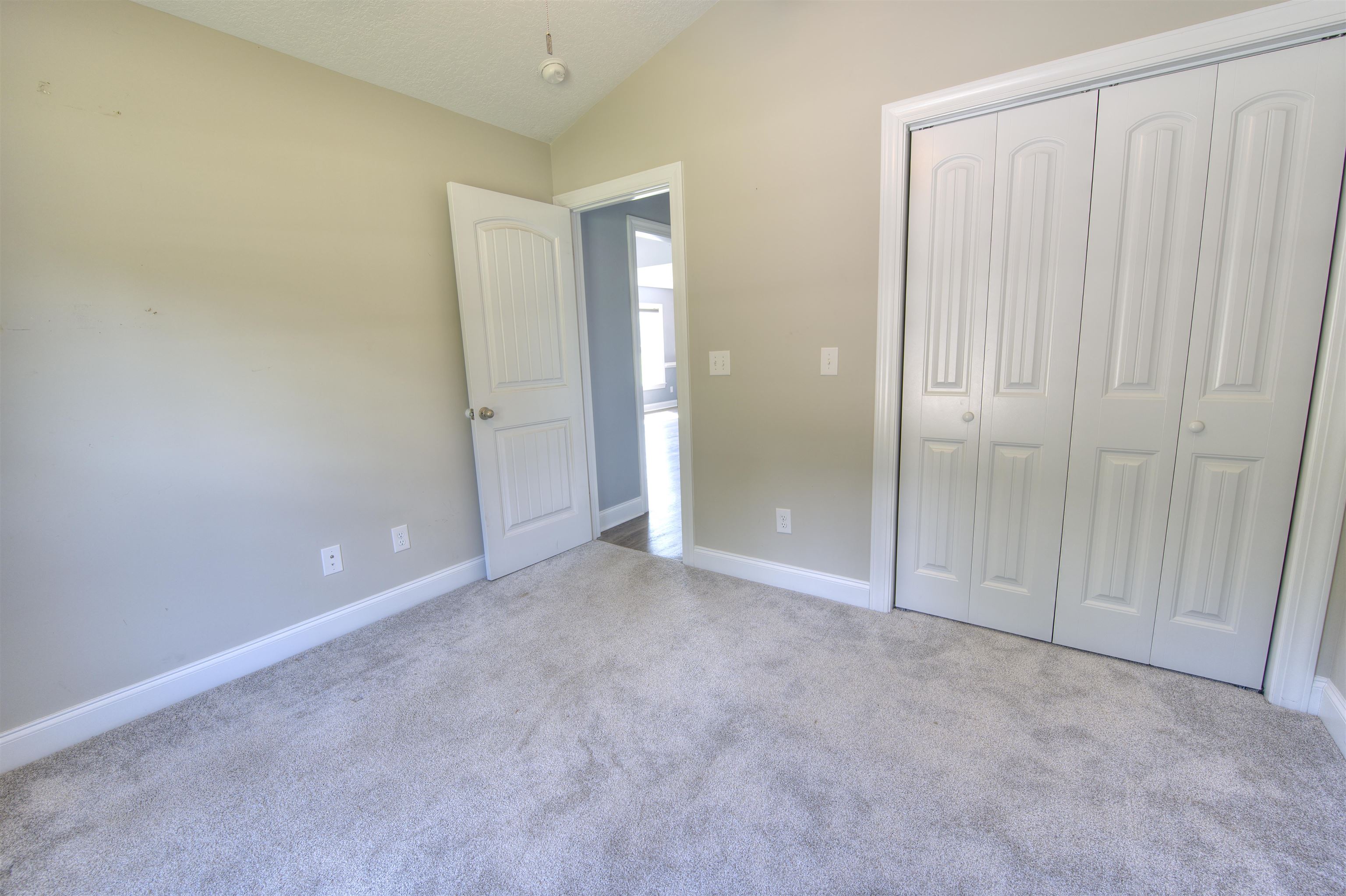2587 Southern Crest Dr. Property Photo 23