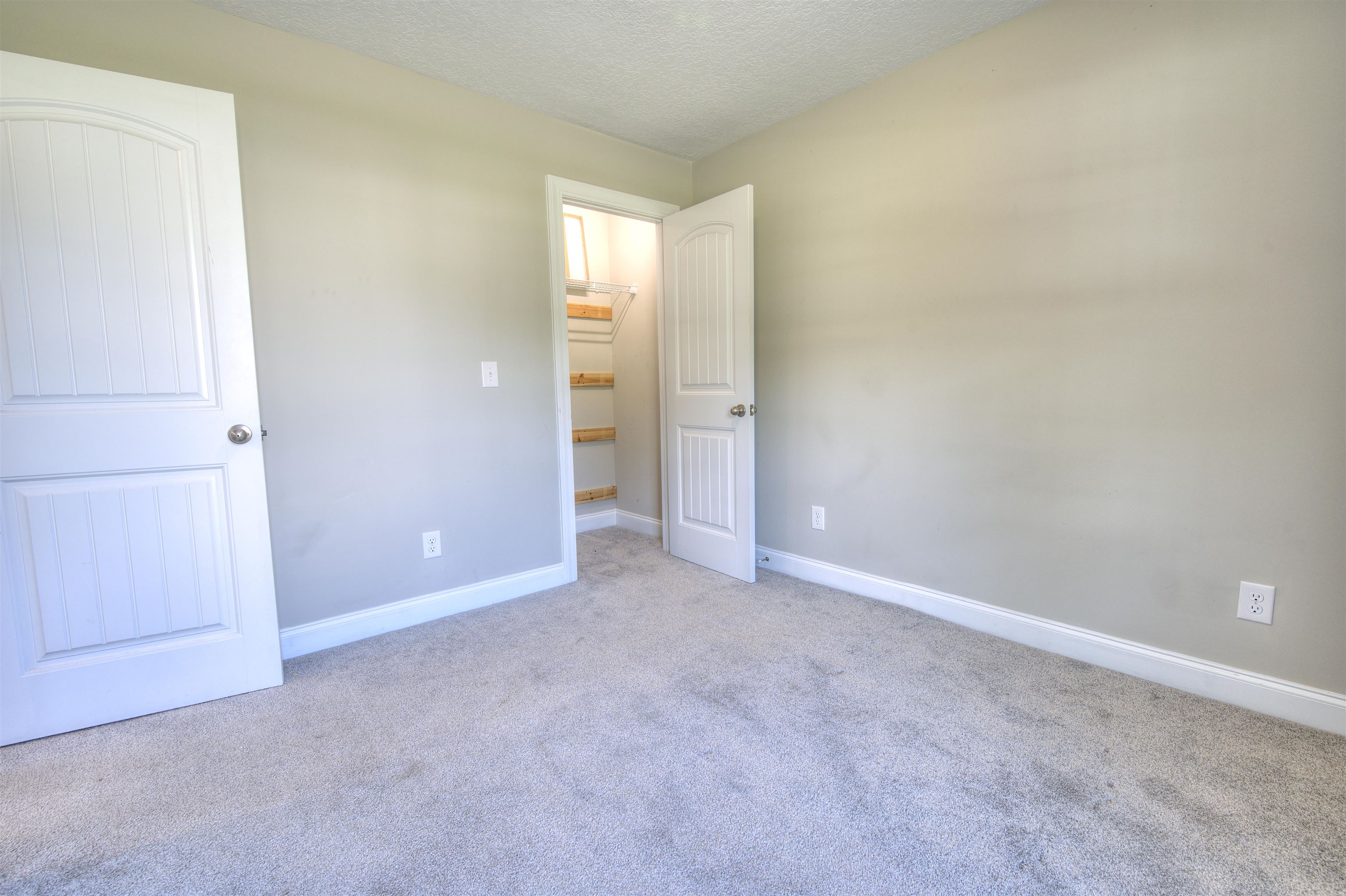 2587 Southern Crest Dr. Property Photo 27