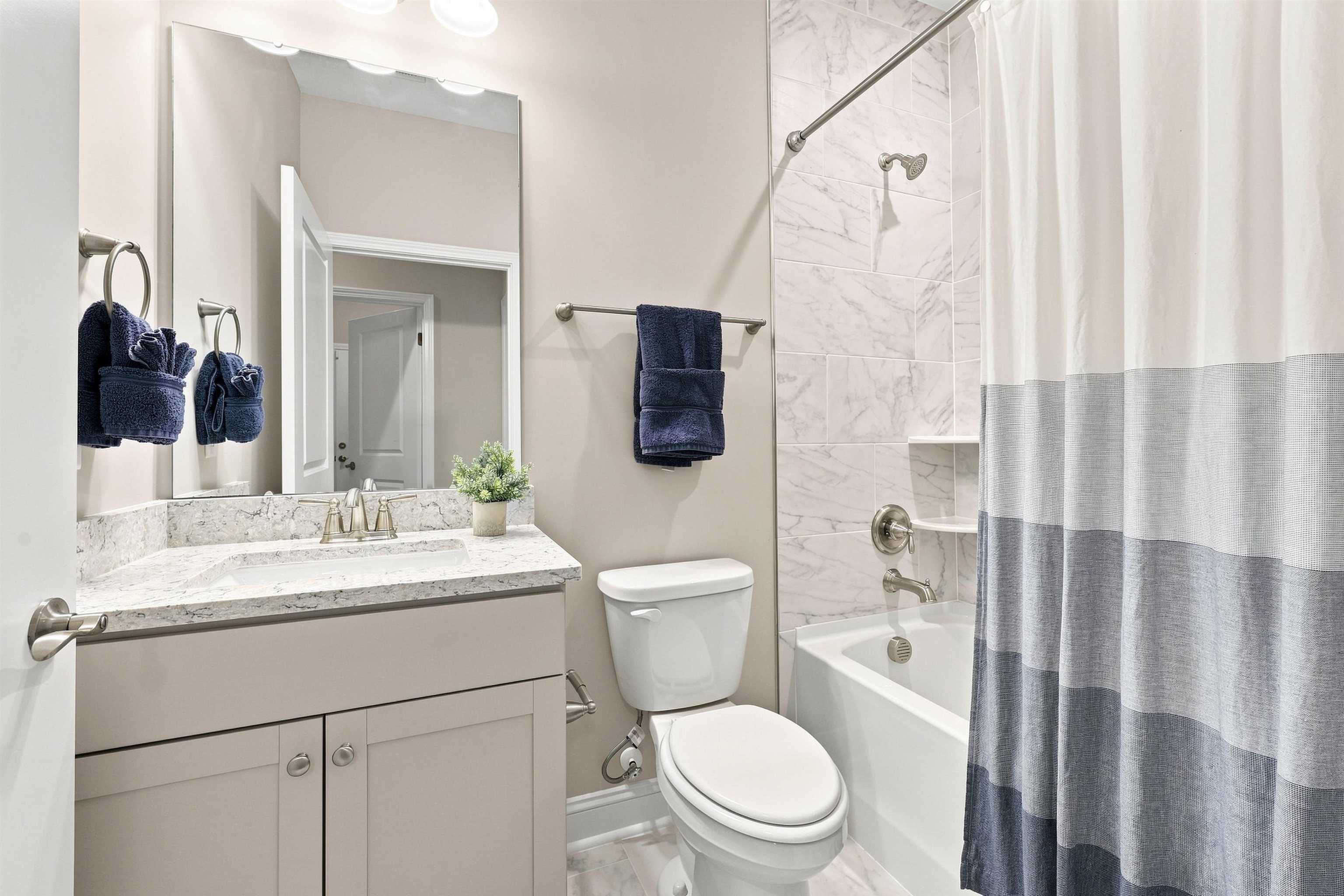 7221 Spoleto Dr. Property Photo 30