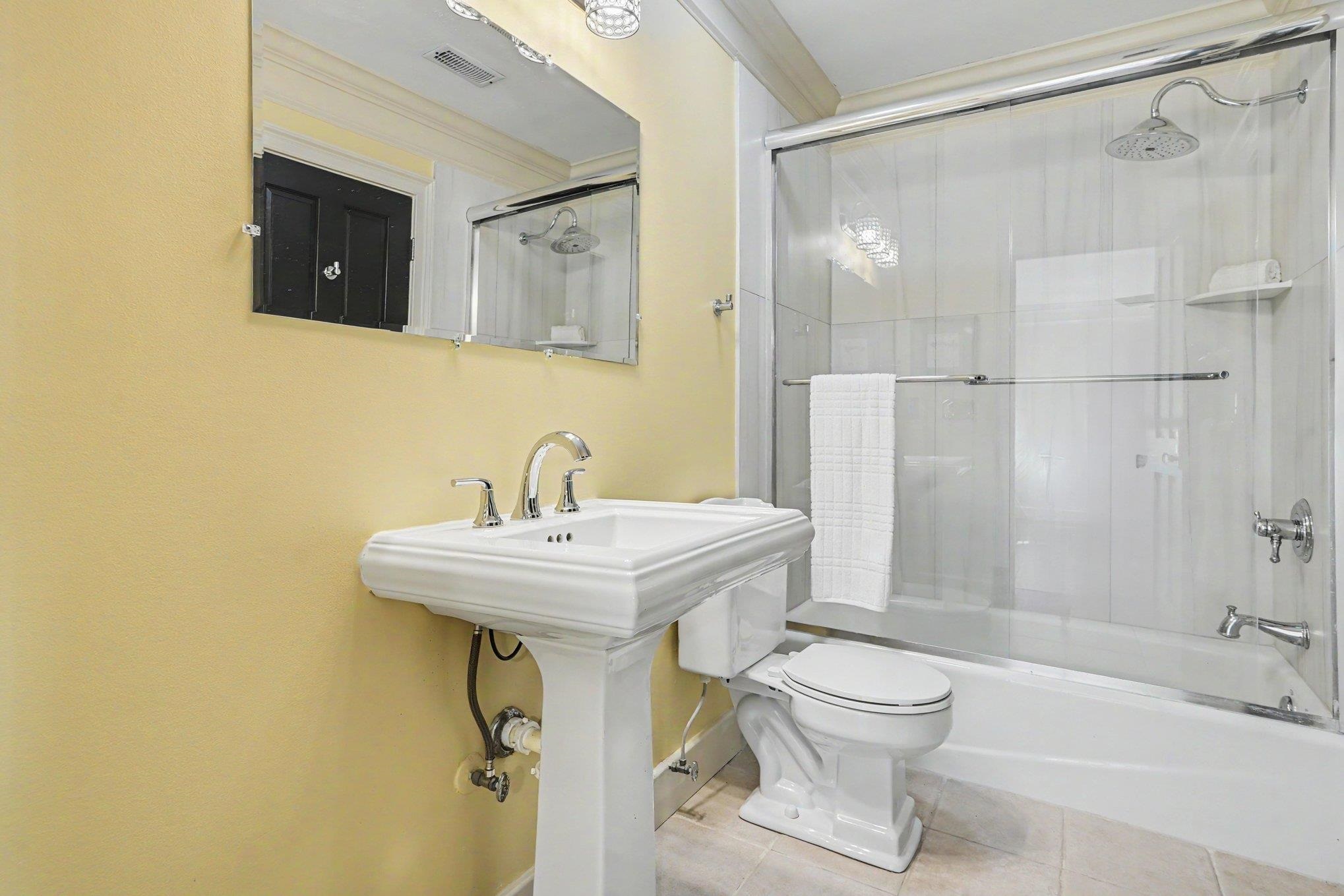 429 Ocean Pointe Ct. Property Photo 19