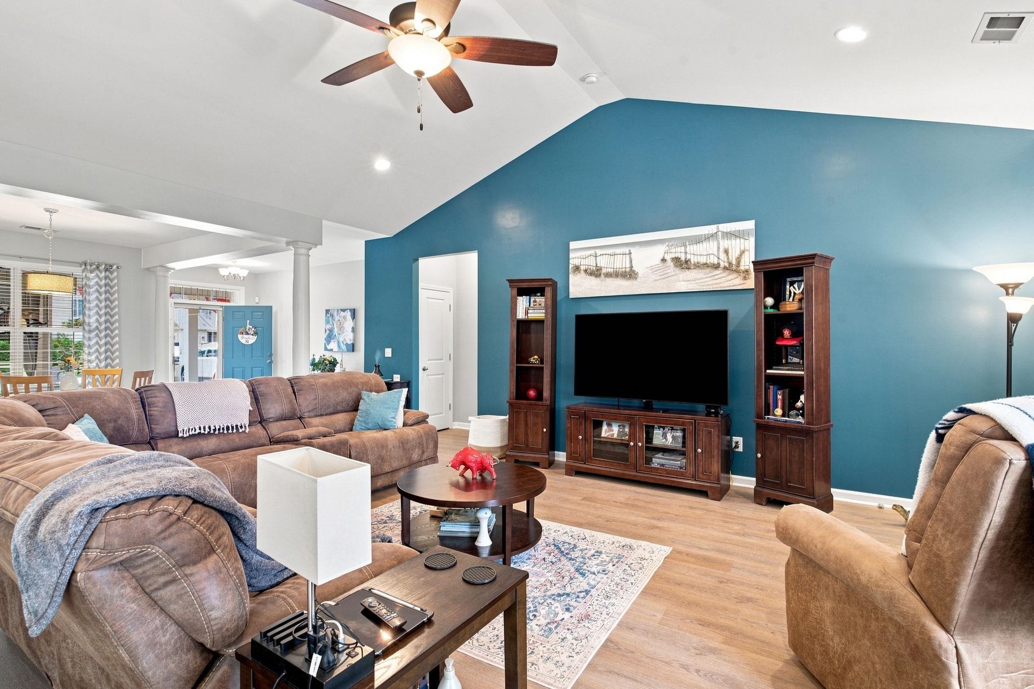 437 Coral Harbor Dr. Property Photo 7