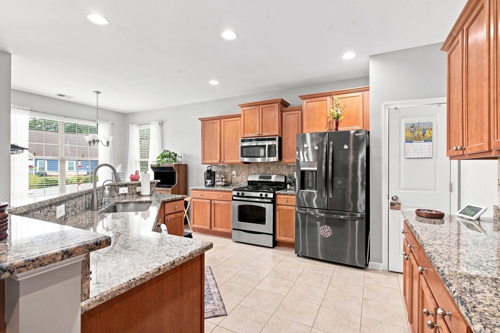 437 Coral Harbor Dr. Property Photo 23