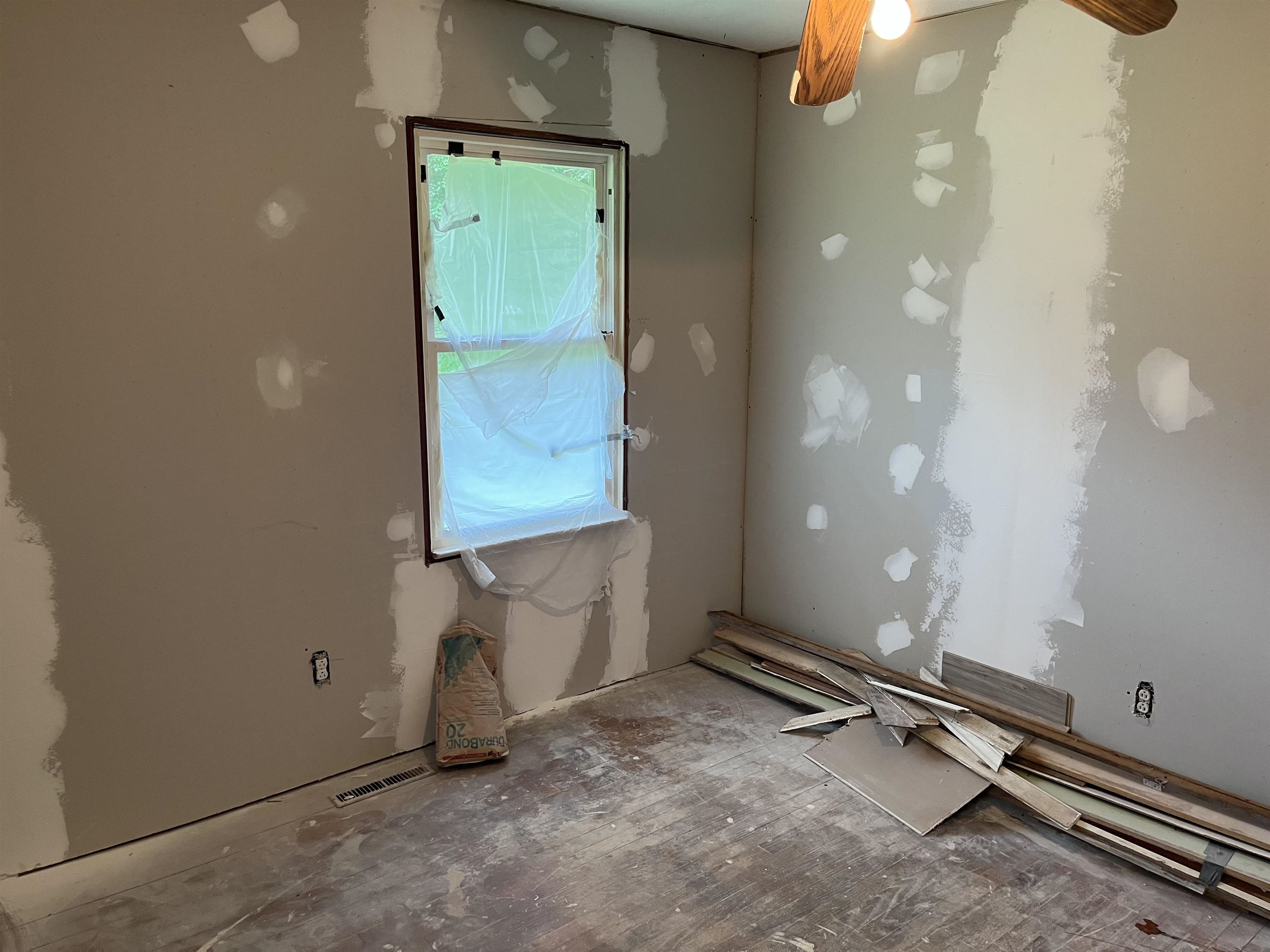 408 Eva Loop Property Photo 17