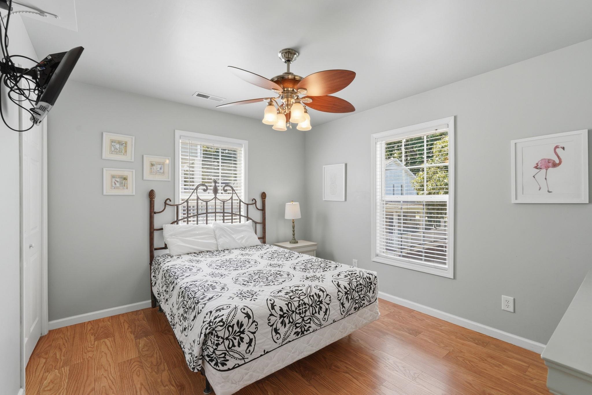 6001-8043 S Kings Hwy. Property Photo 18