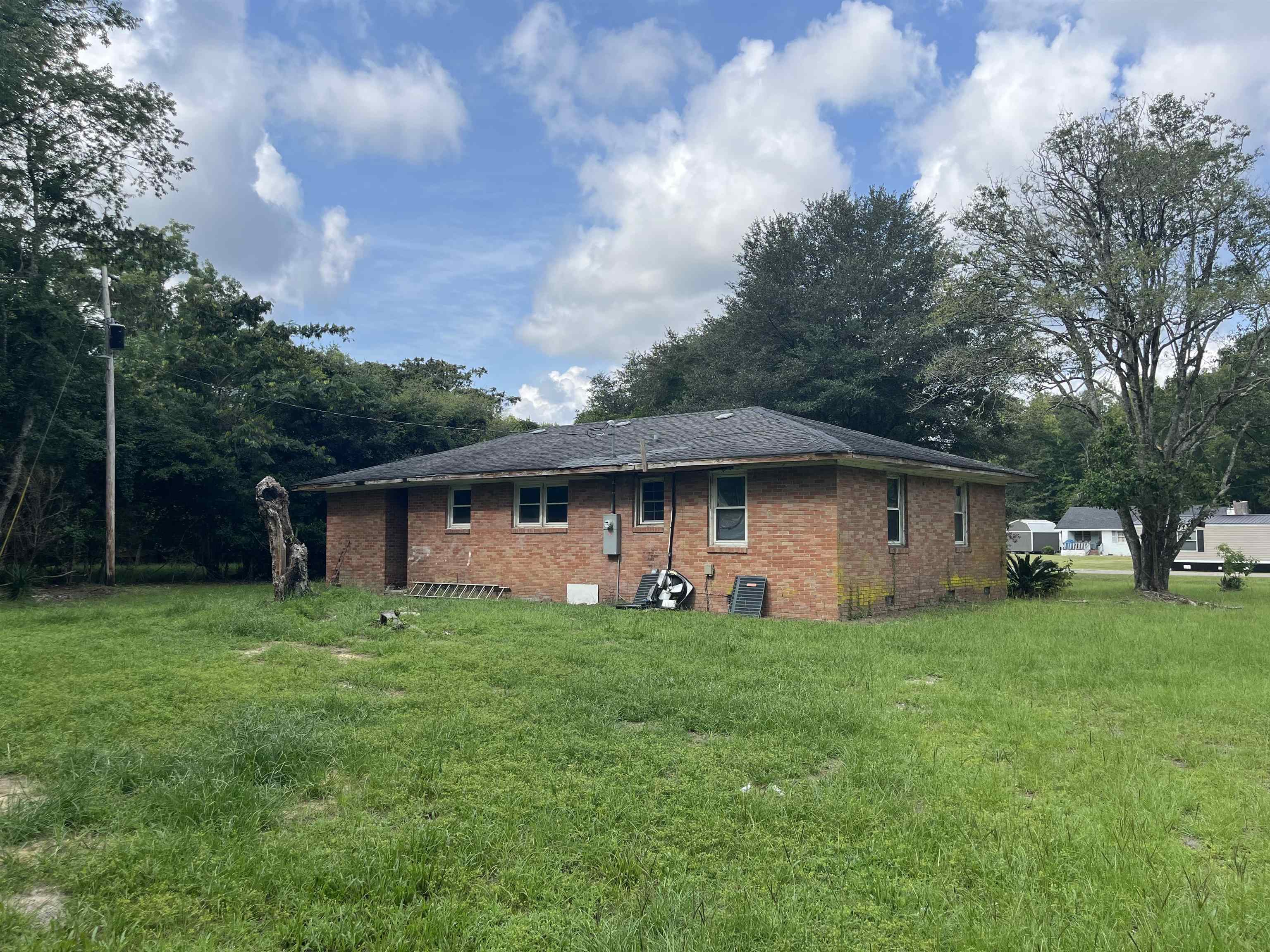 408 Eva Loop Property Photo 9