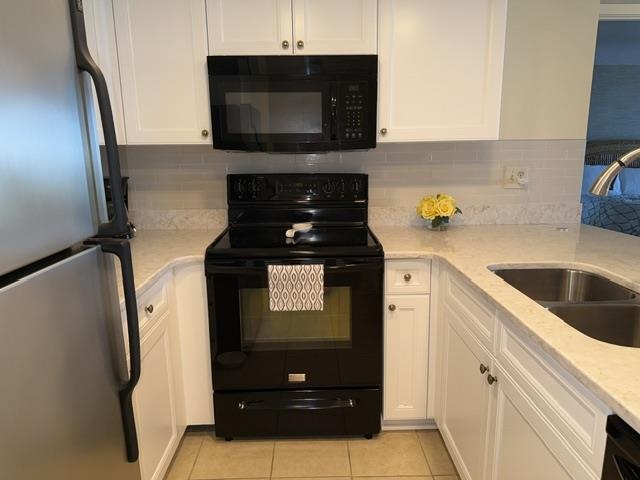 9820 Queensway Blvd. Property Photo 11