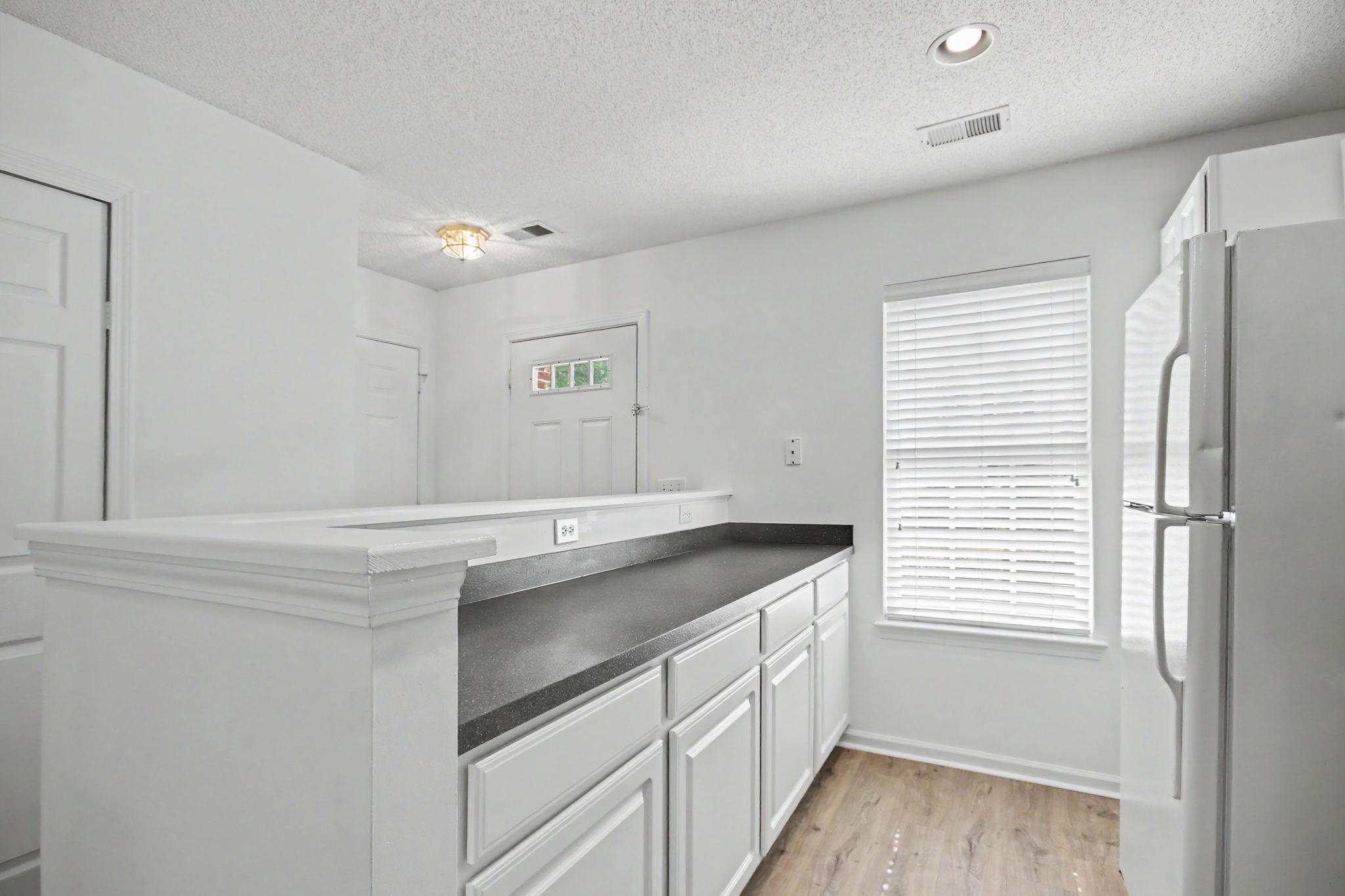 314 Red Rose Blvd. Property Photo 4