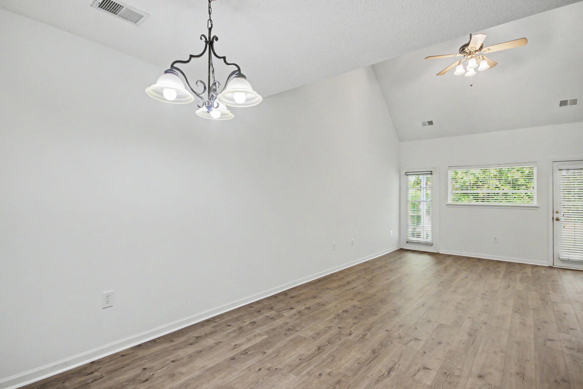314 Red Rose Blvd. Property Photo 11