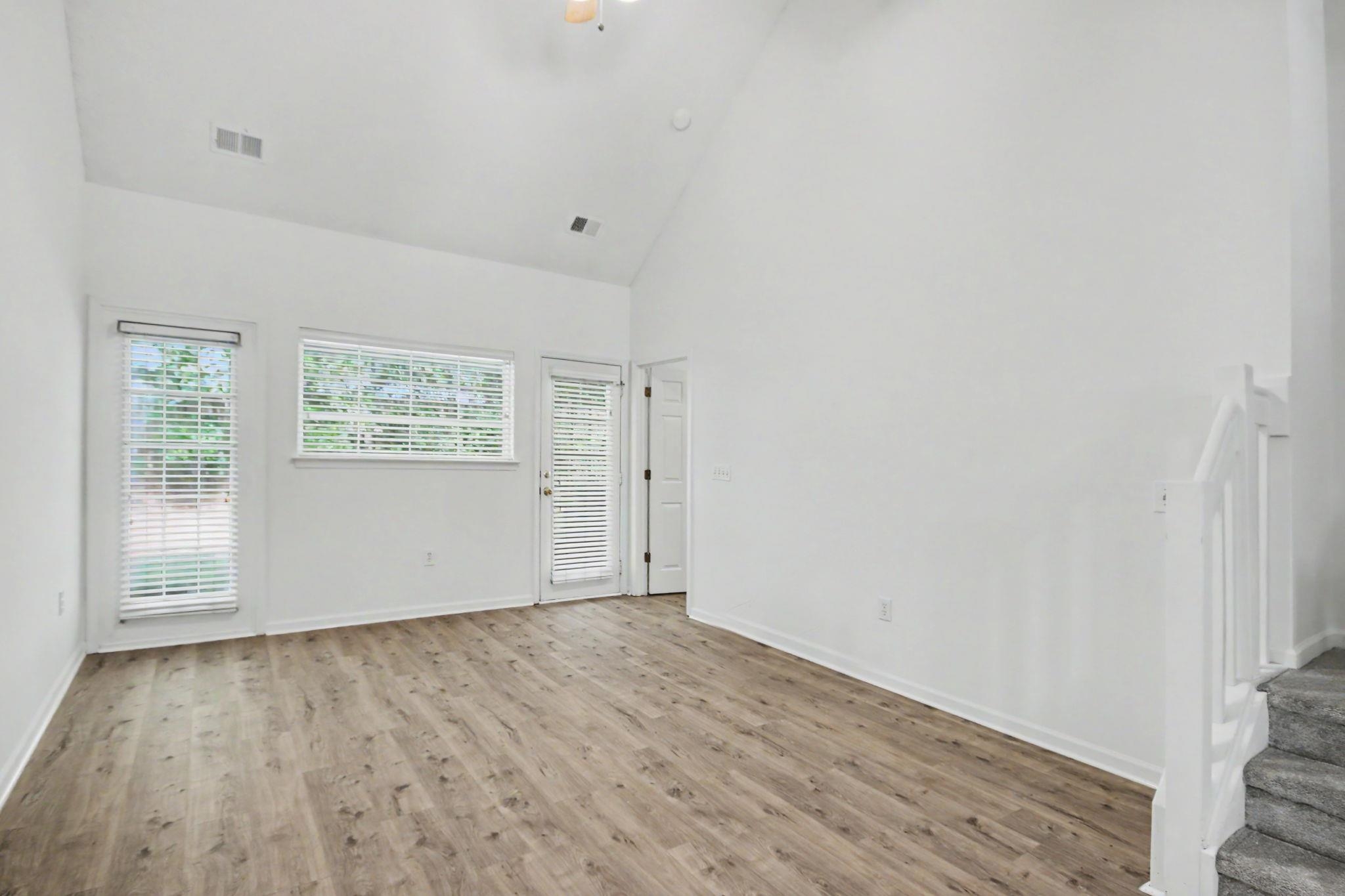 314 Red Rose Blvd. Property Photo 13