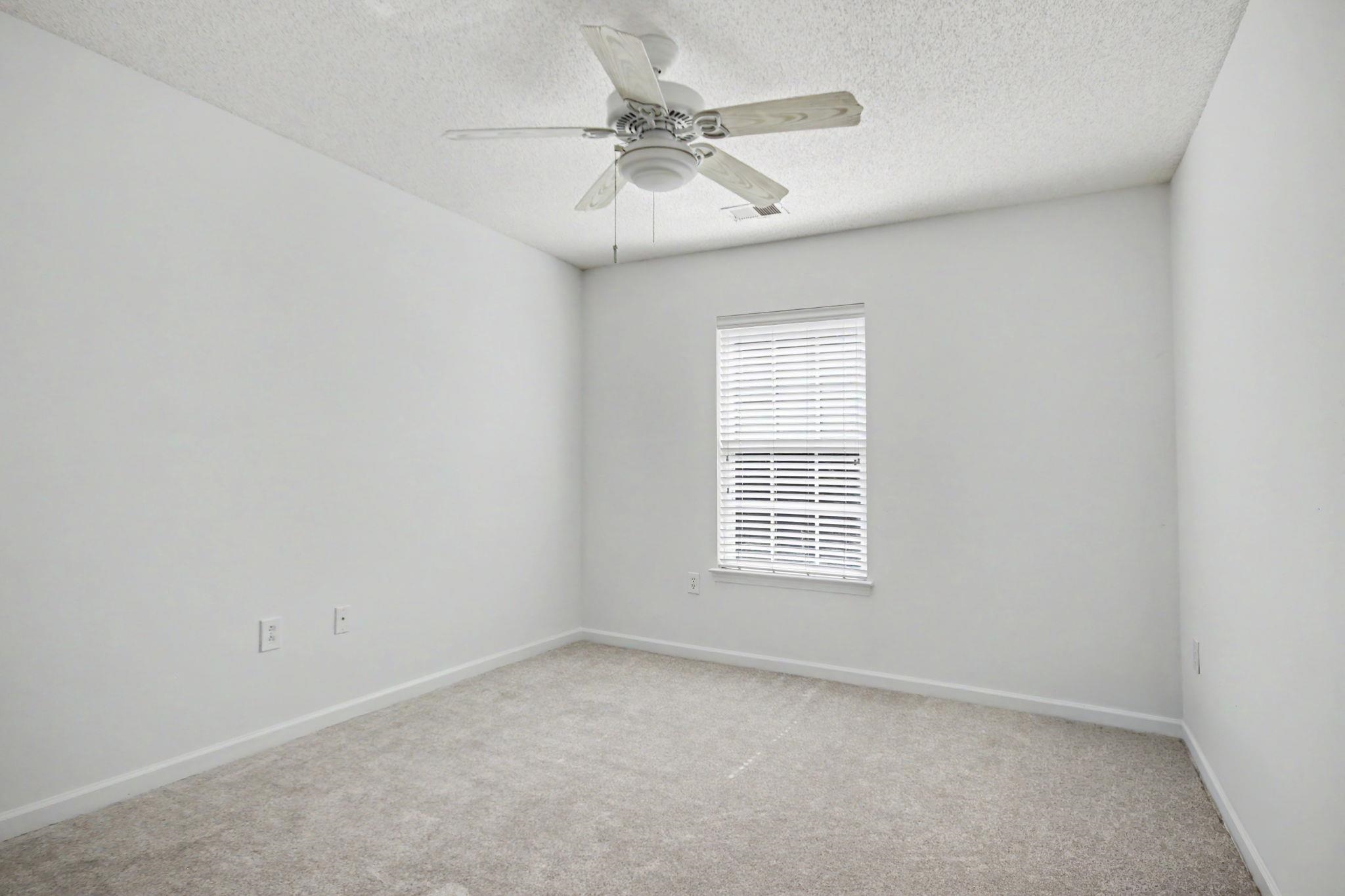 314 Red Rose Blvd. Property Photo 28