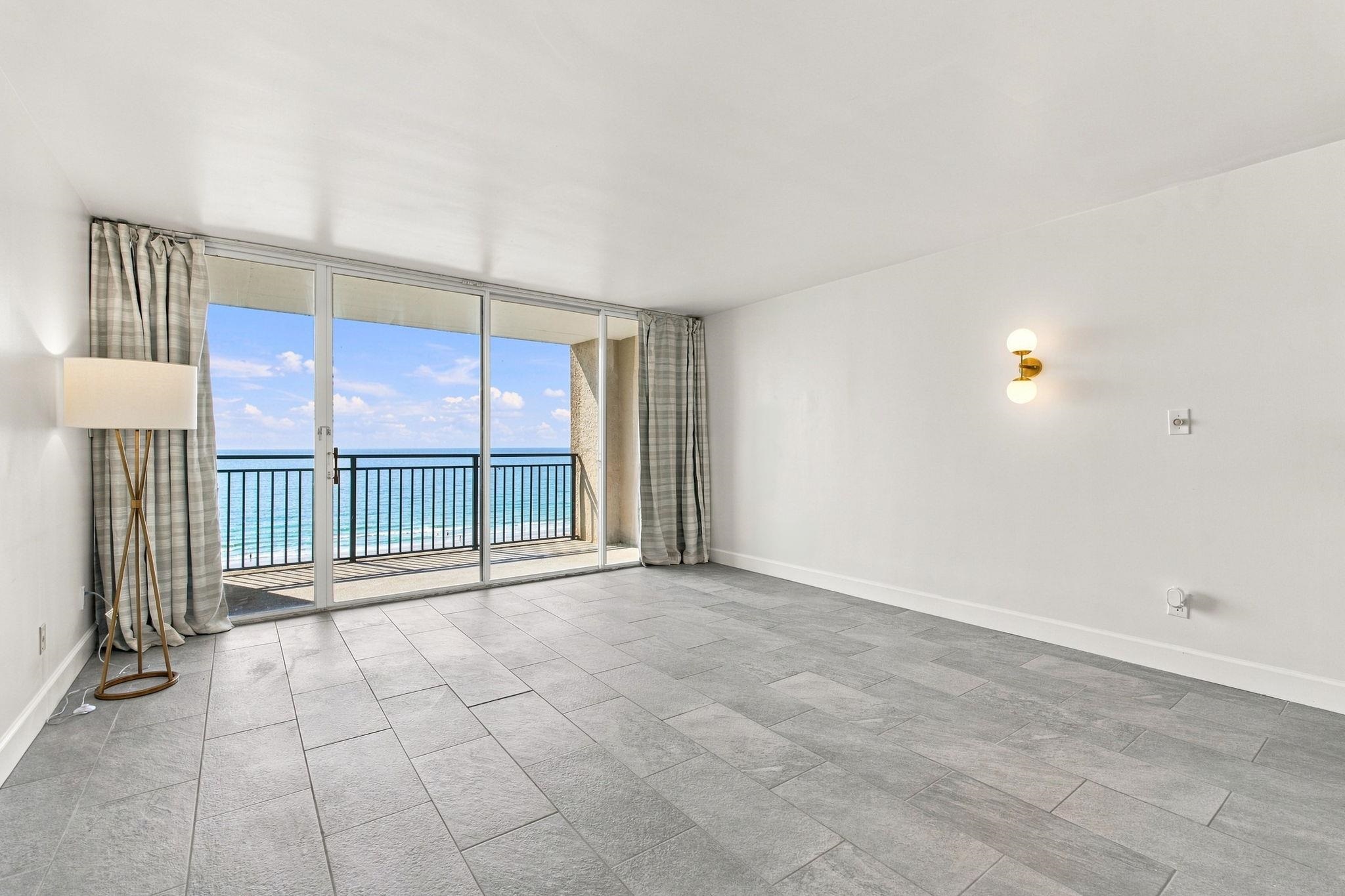 5523 North Ocean Blvd. Property Photo 3