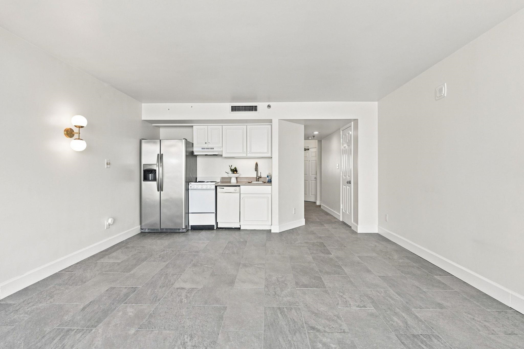 5523 North Ocean Blvd. Property Photo 8