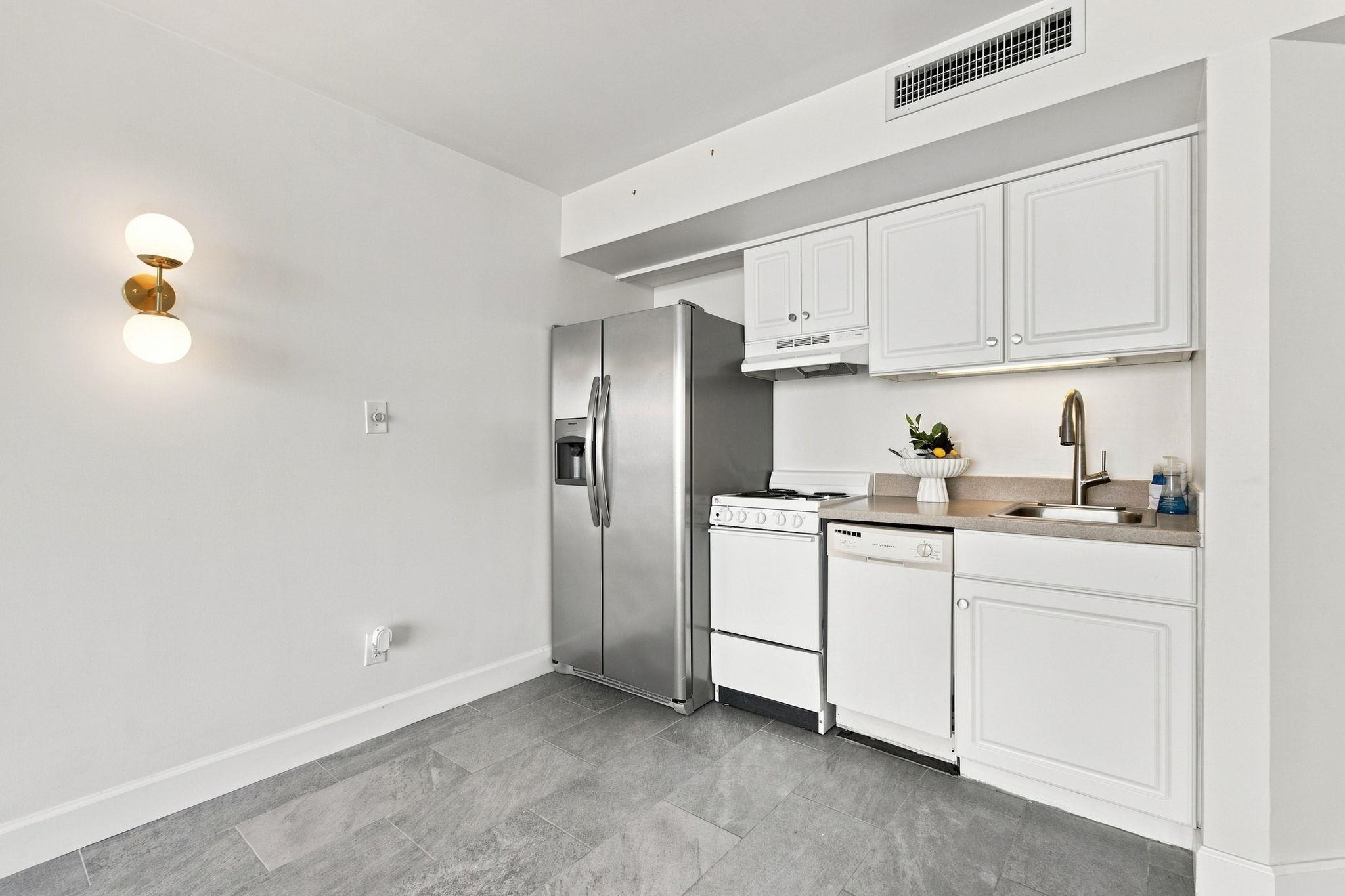 5523 North Ocean Blvd. Property Photo 11