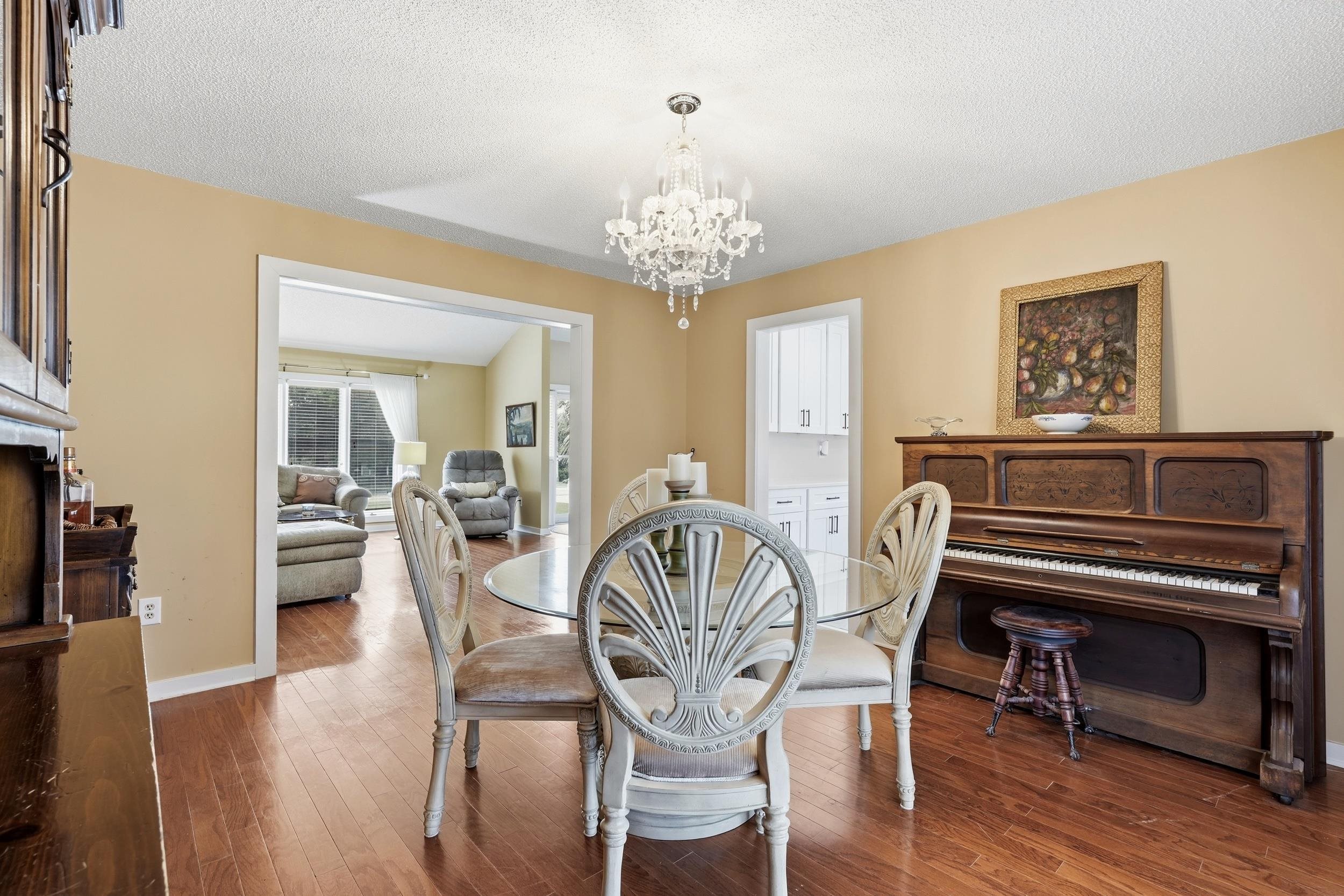 1911 Arundel Rd. Property Photo 11