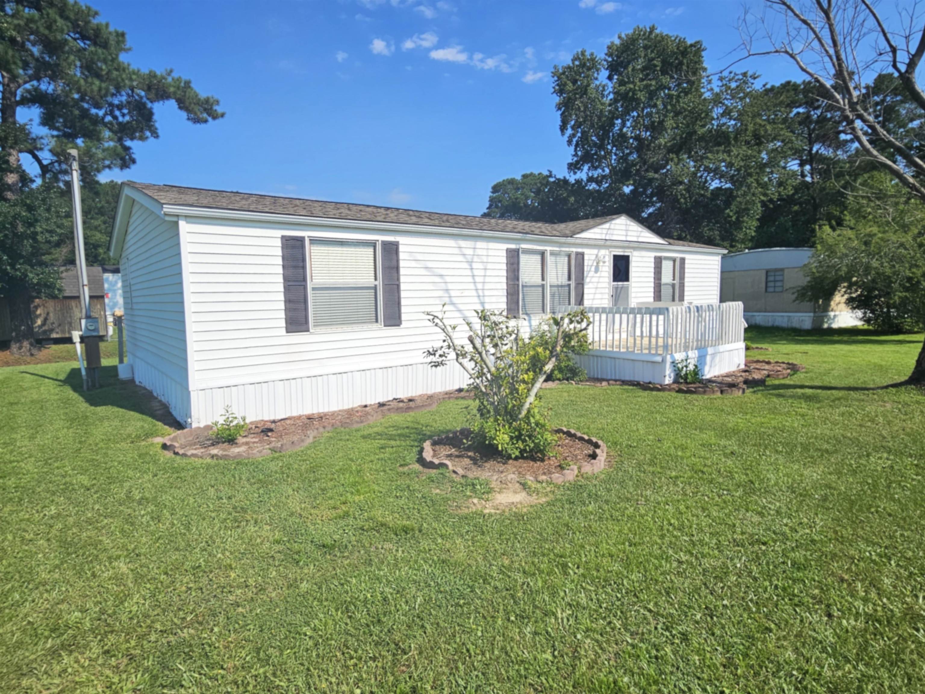 5545 Backwoods Rd. Property Photo 2