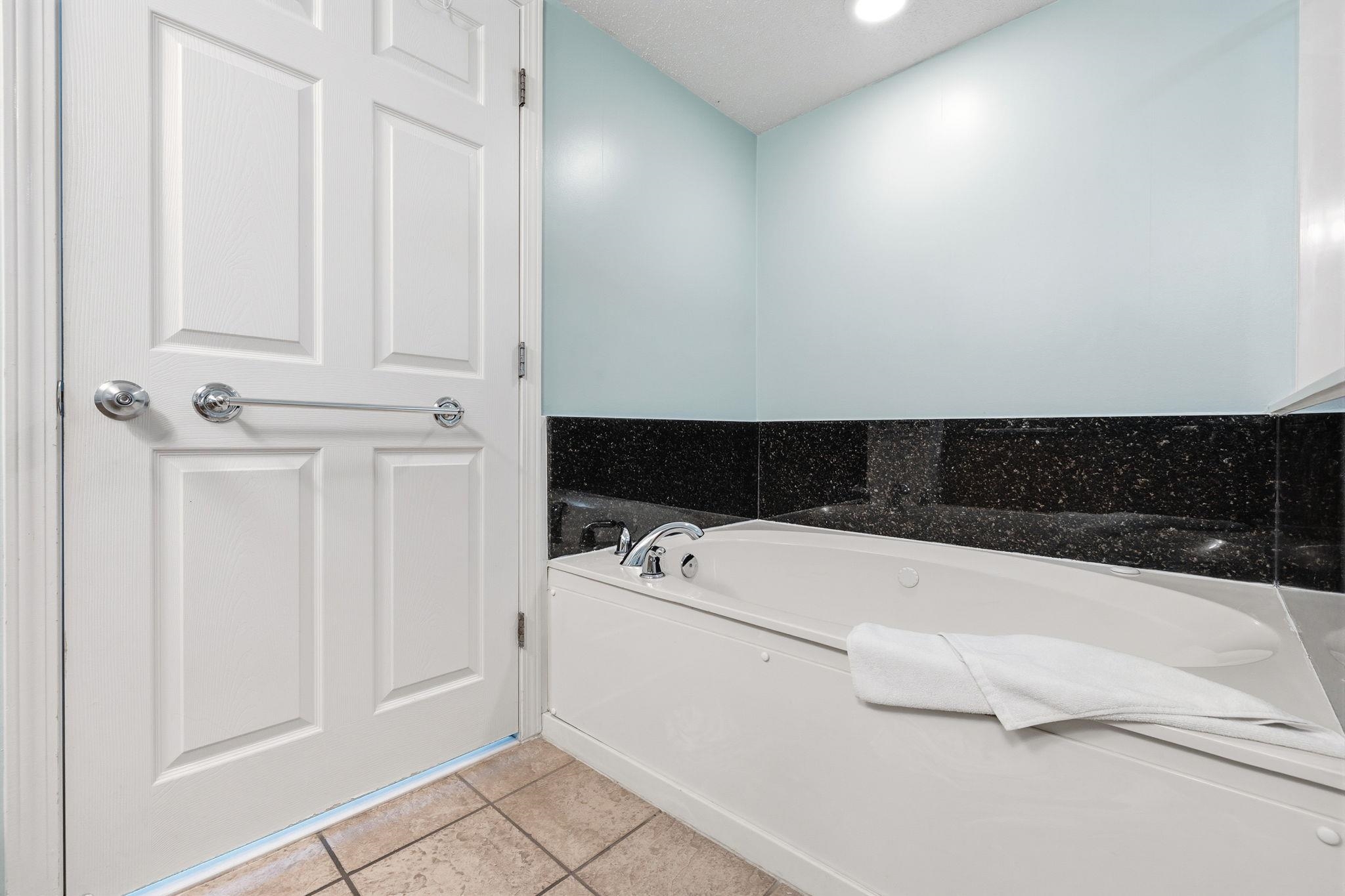 1625 S Ocean Blvd. Property Photo 21