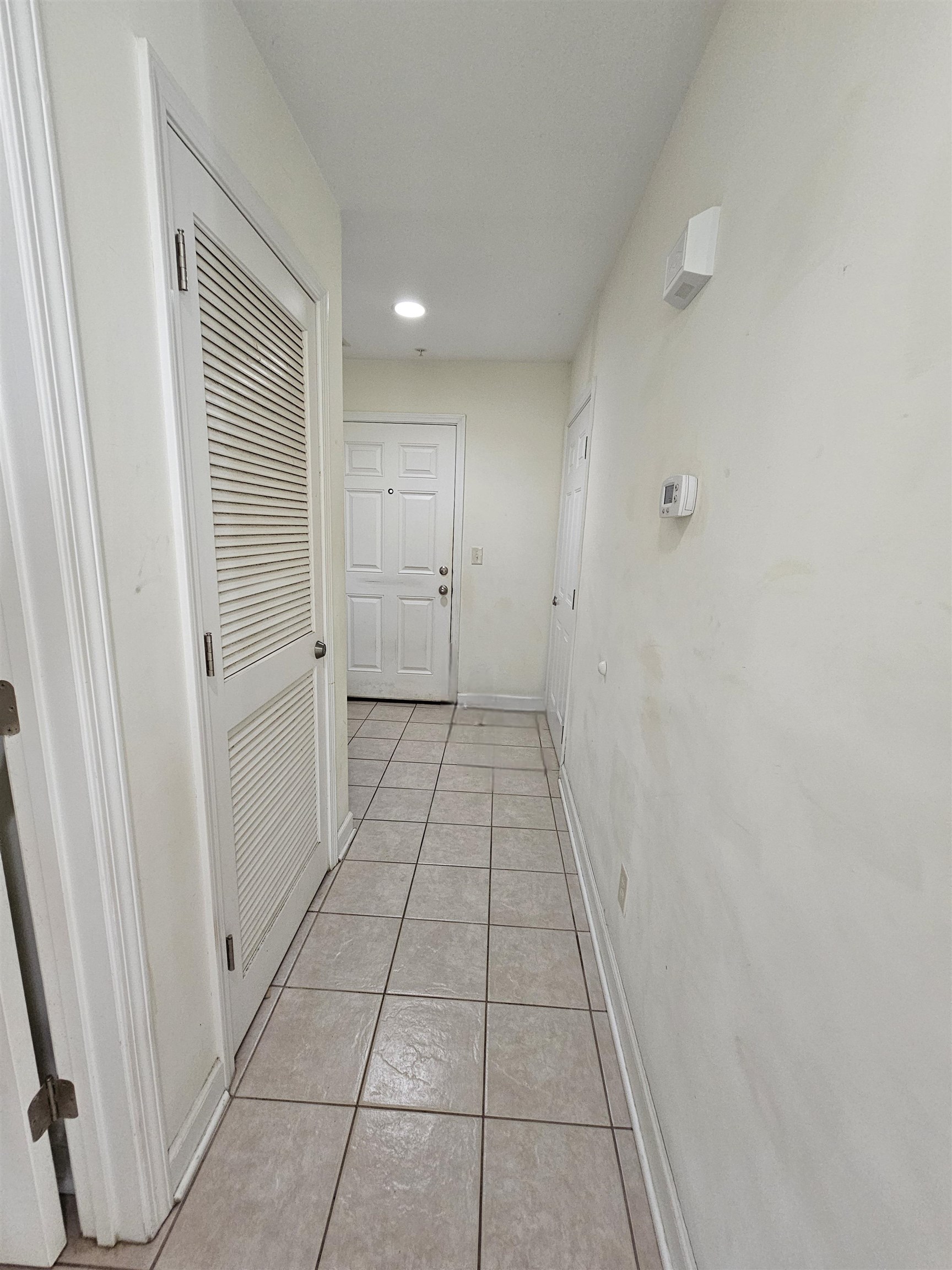 1215 N Middleton Dr. Property Photo 3
