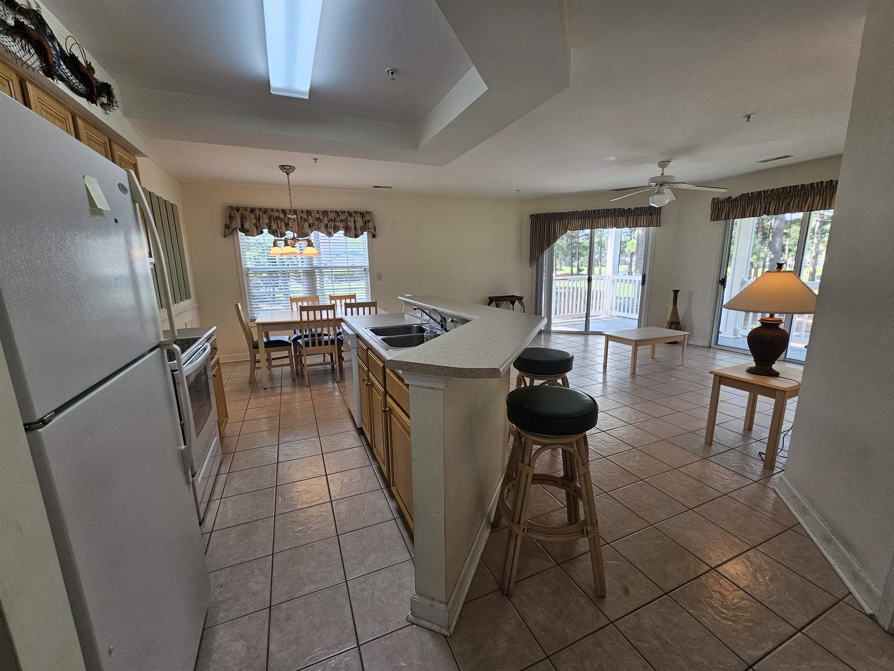 1215 N Middleton Dr. Property Photo 4