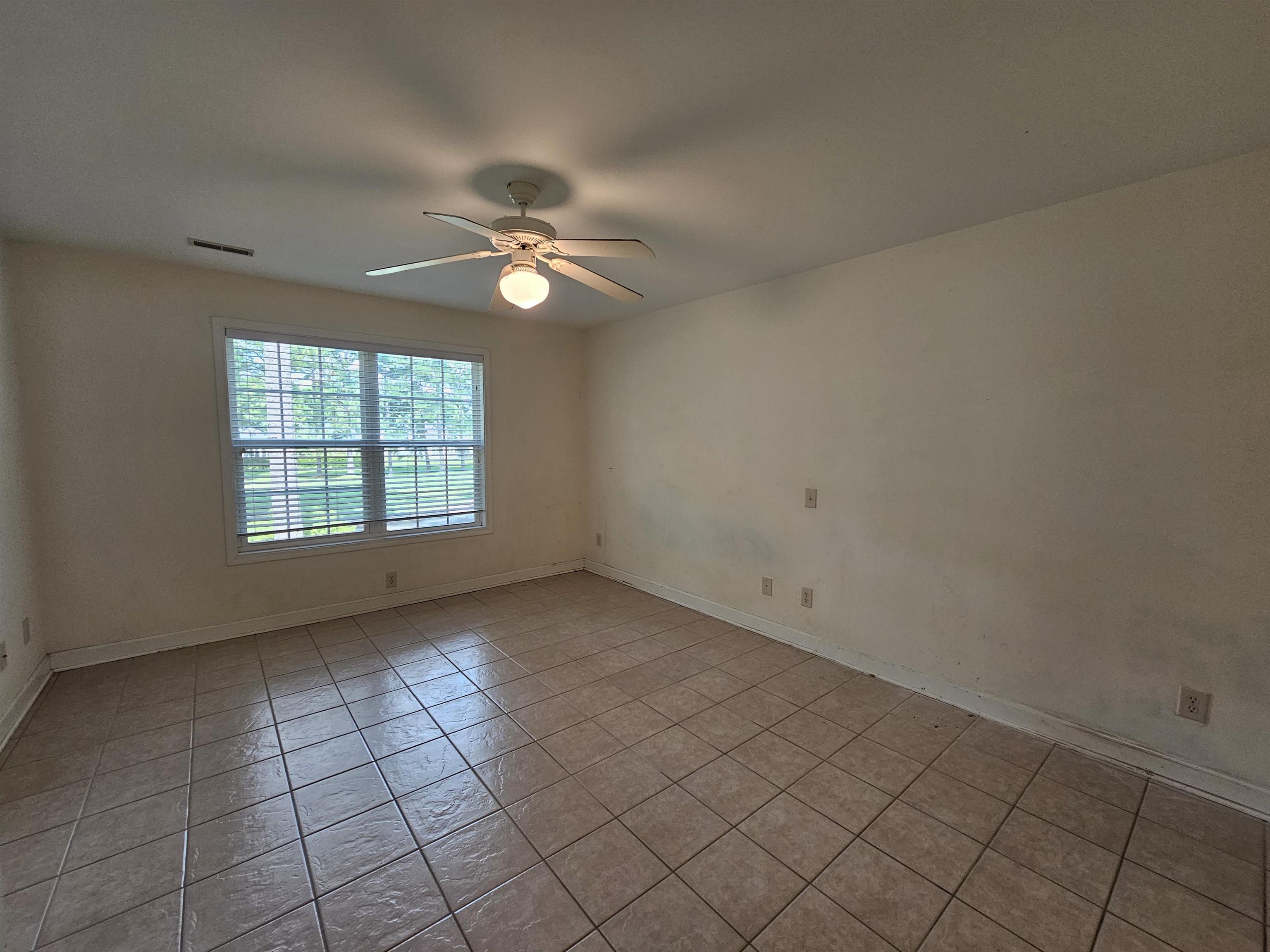 1215 N Middleton Dr. Property Photo 11