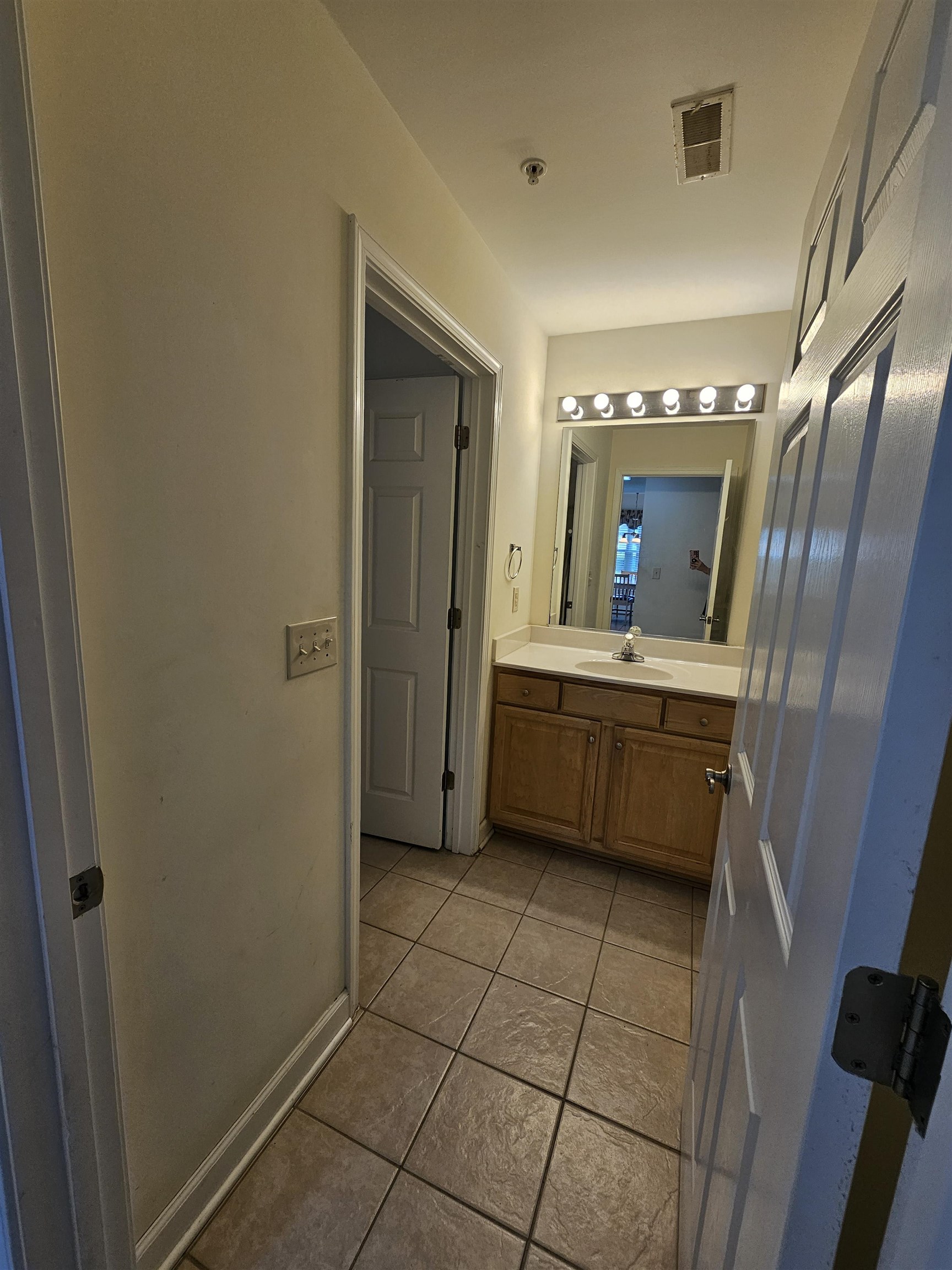 1215 N Middleton Dr. Property Photo 15