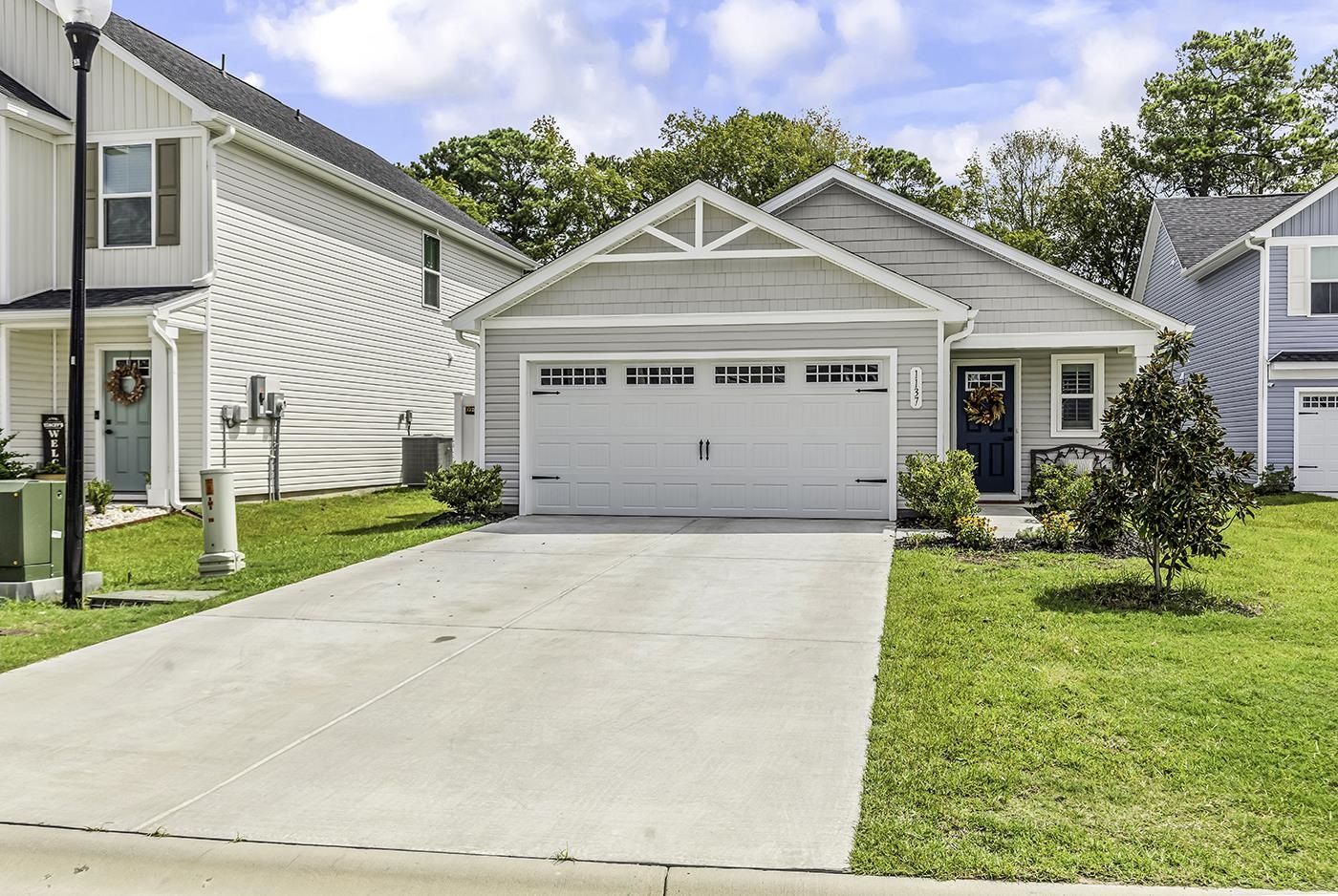 1137 Oak Meadows Dr Property Photo 1