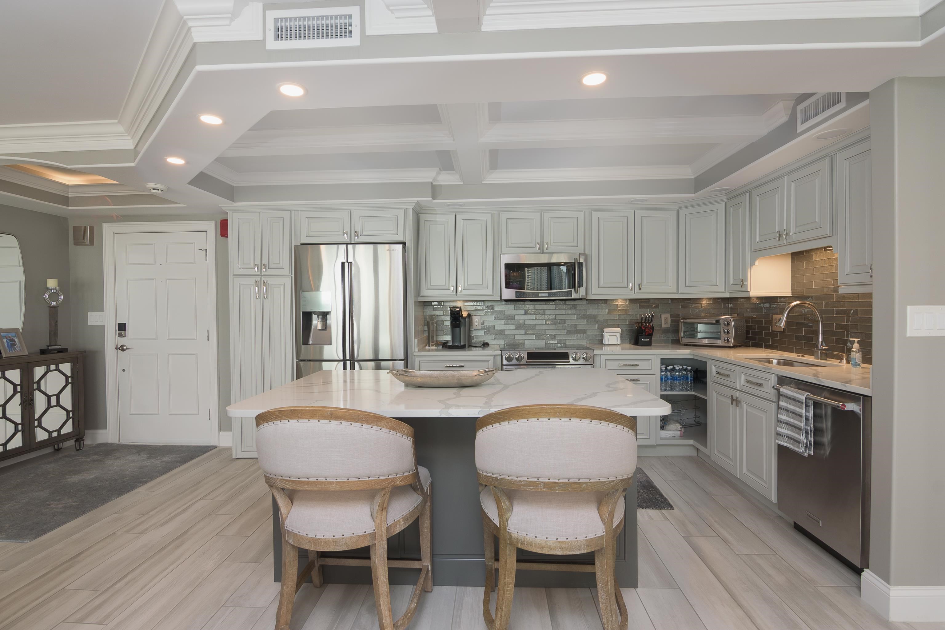 9650 Shore Dr. Property Photo 6