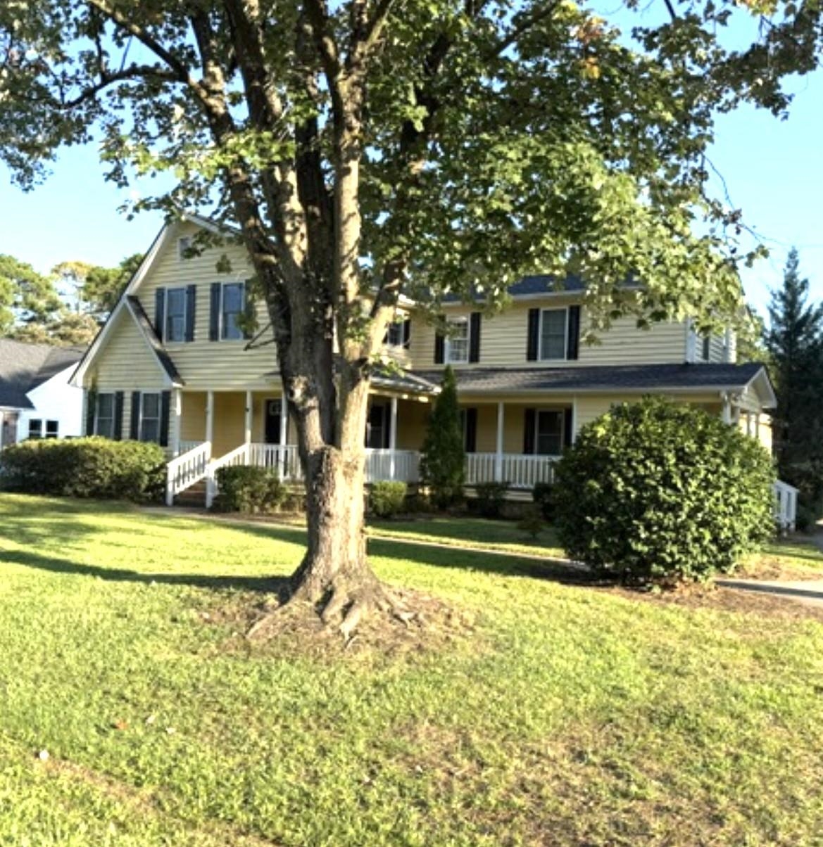108 E Coker Ln. Property Photo 1