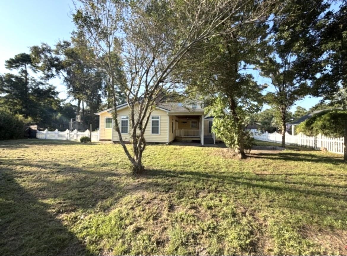 108 E Coker Ln. Property Photo 13