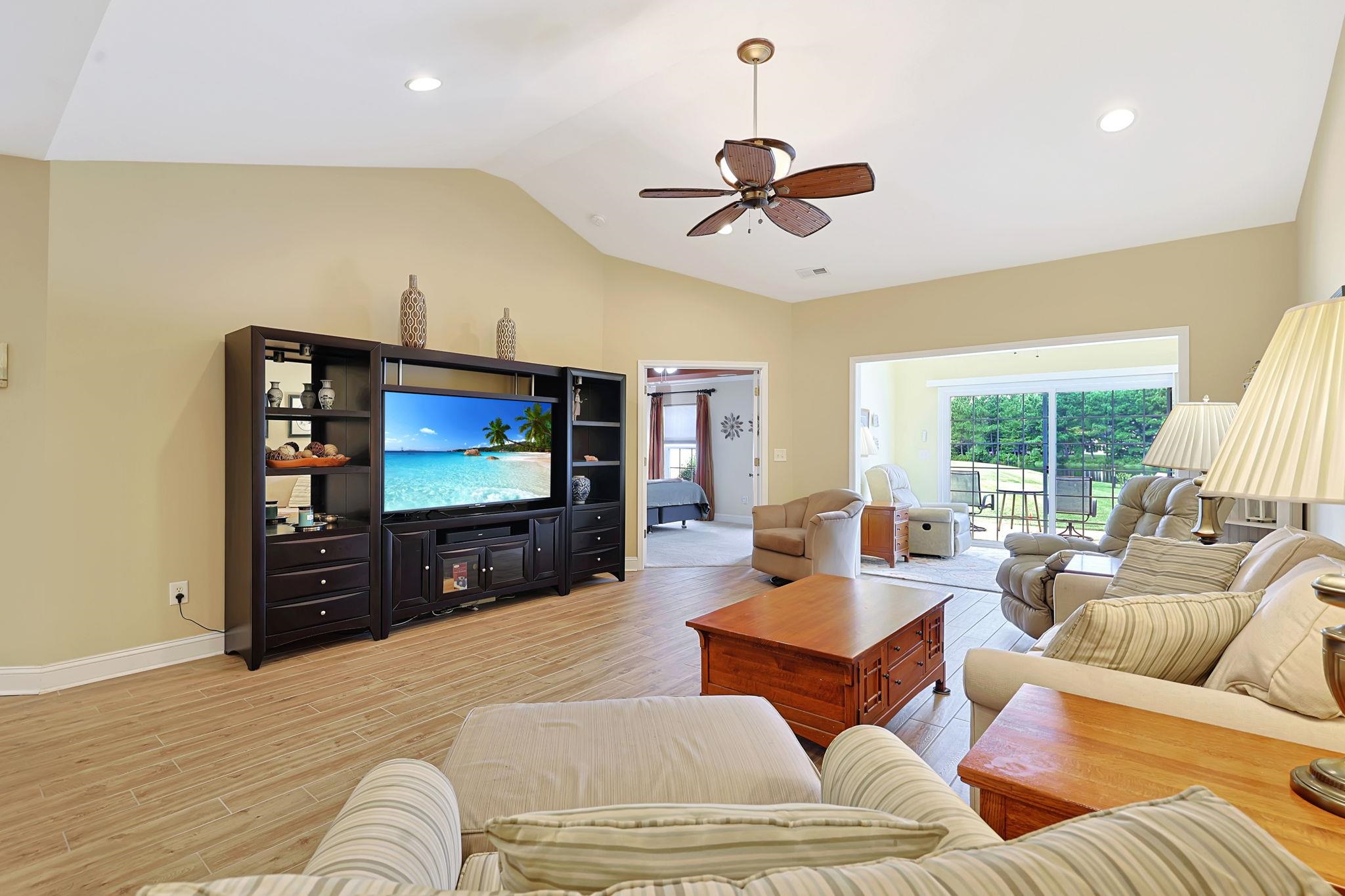 609 Misty Hammock Dr. Property Photo 3