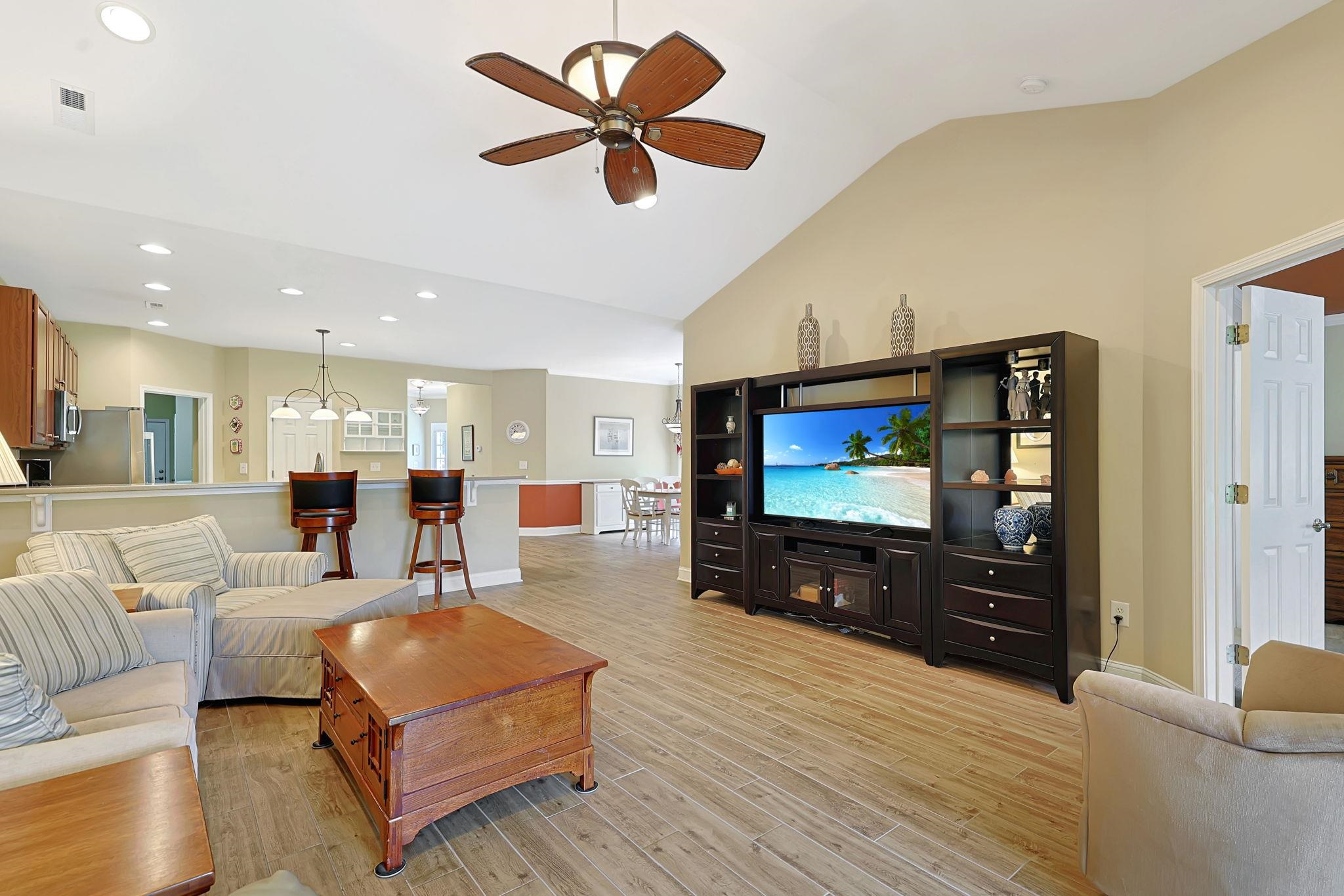 609 Misty Hammock Dr. Property Photo 5
