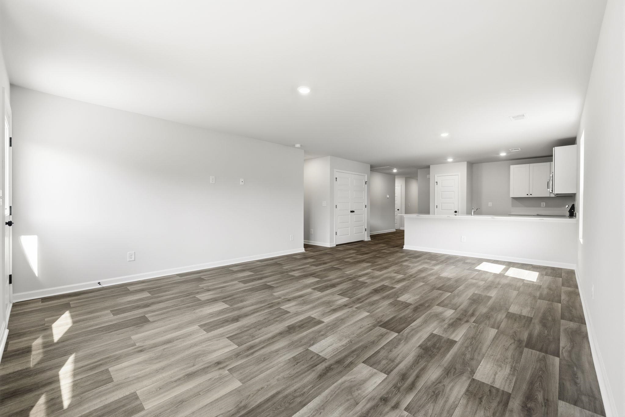 129 Birchwood Dr. Property Photo 11