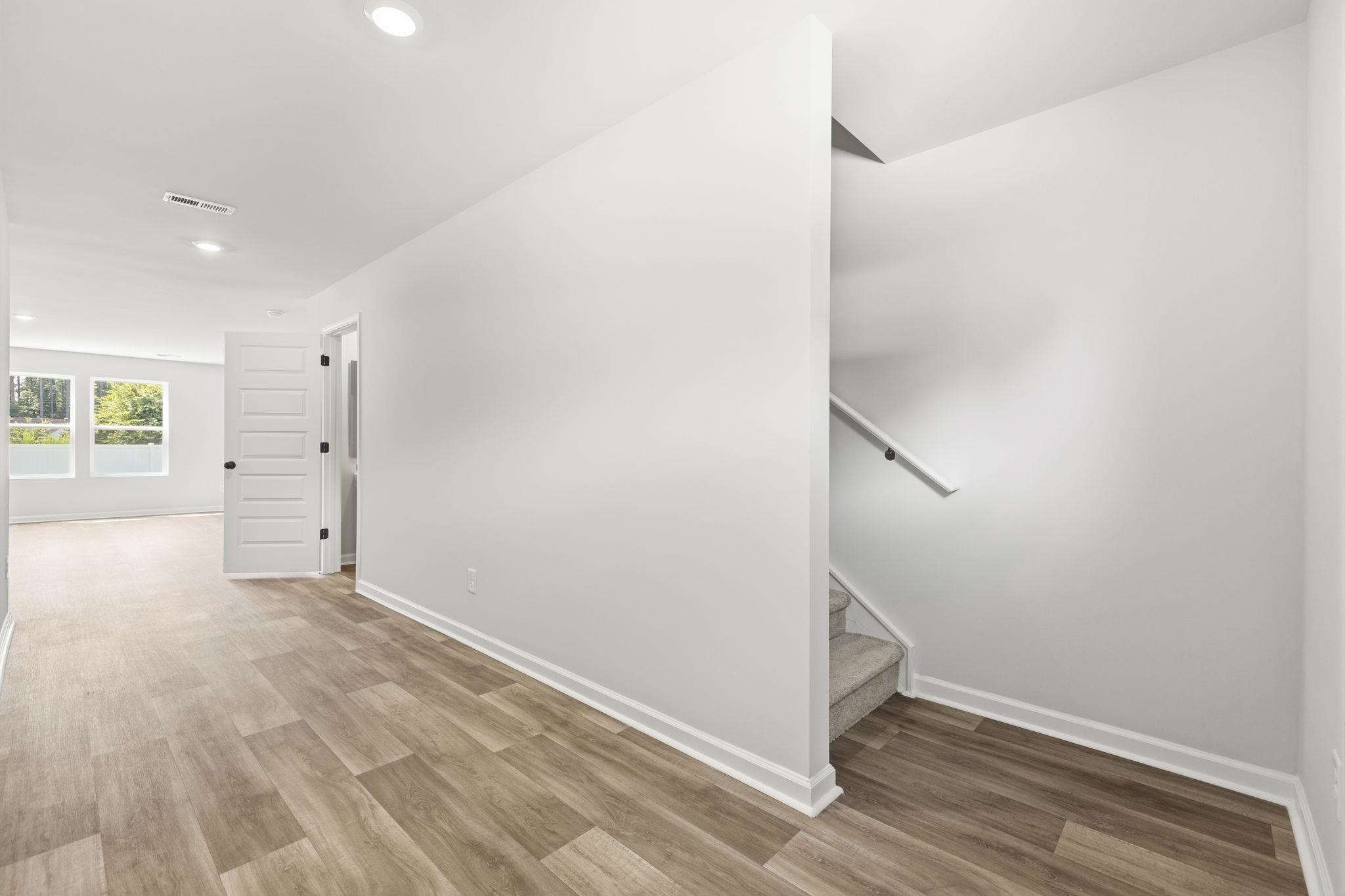 125 Birchwood Dr. Property Photo 6
