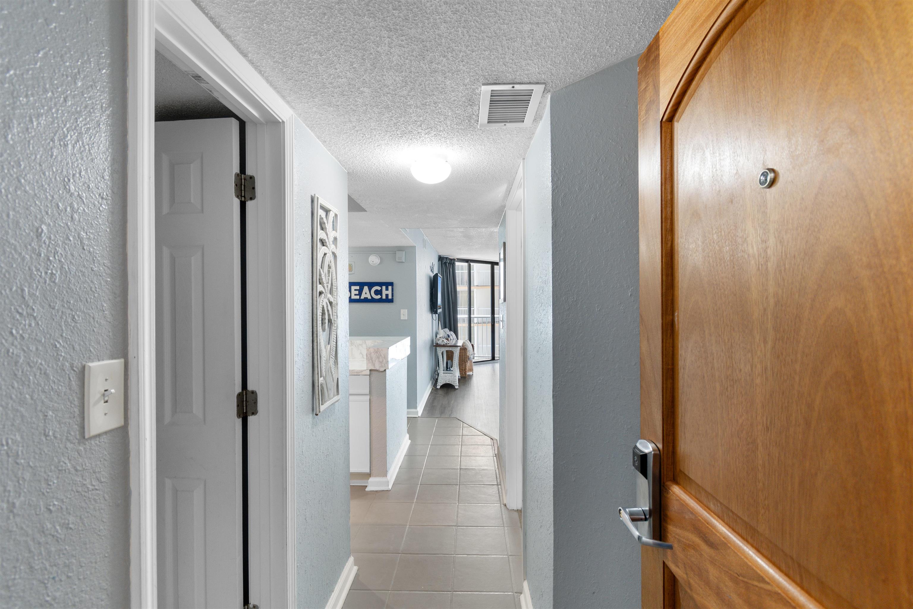 9550 Shore Dr. Property Photo 5