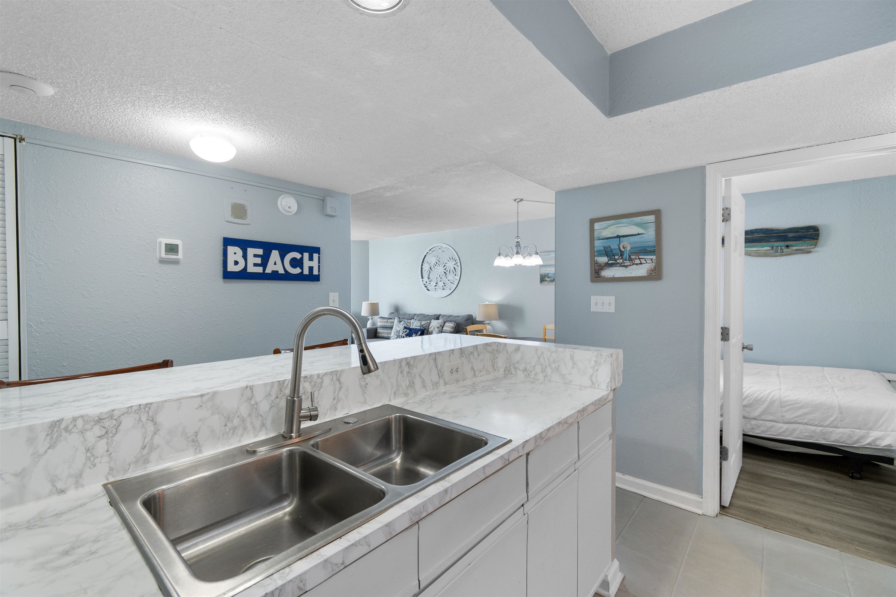 9550 Shore Dr. Property Photo 10