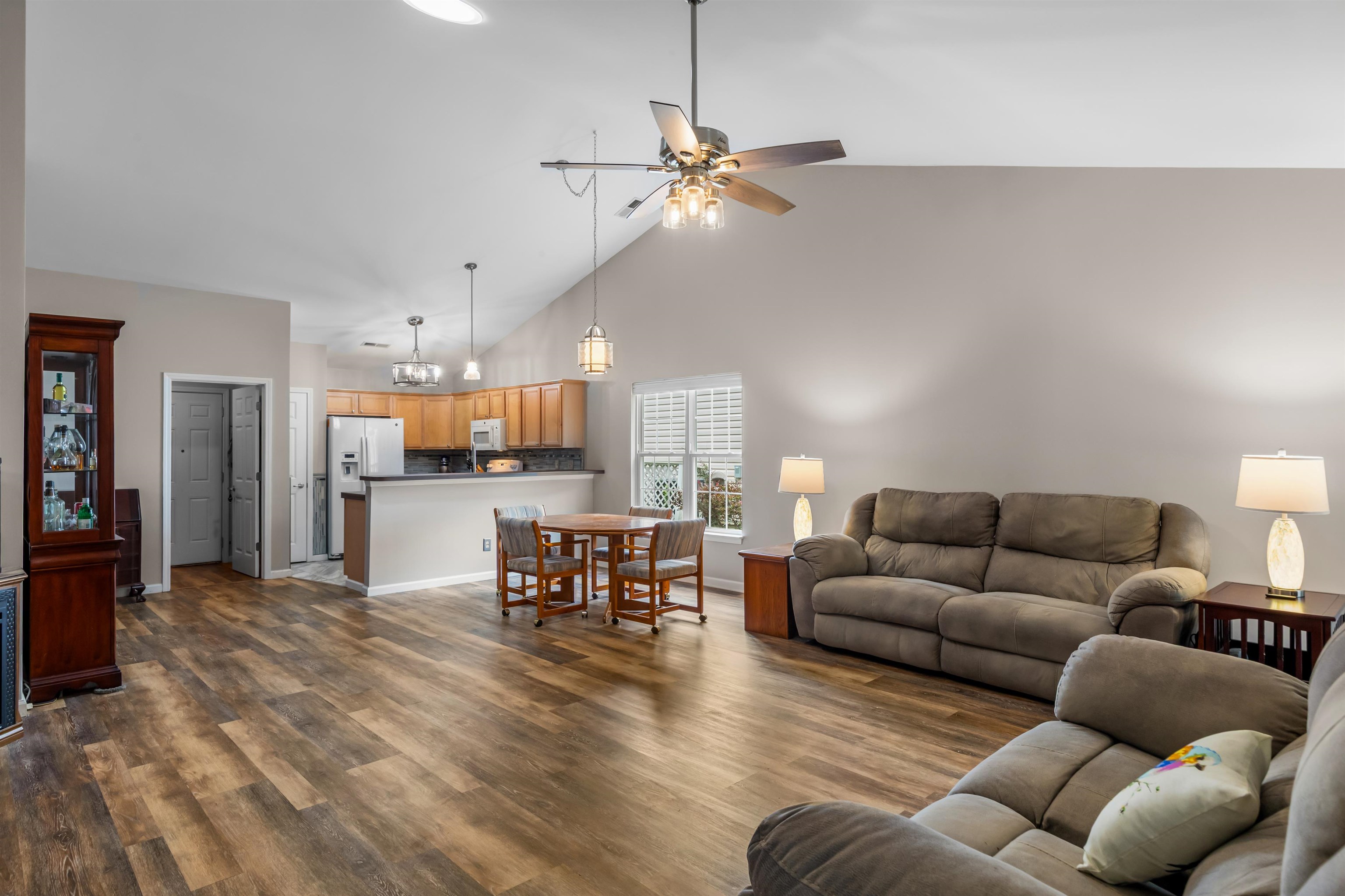 6479 Royal Pine Dr. Property Photo 5