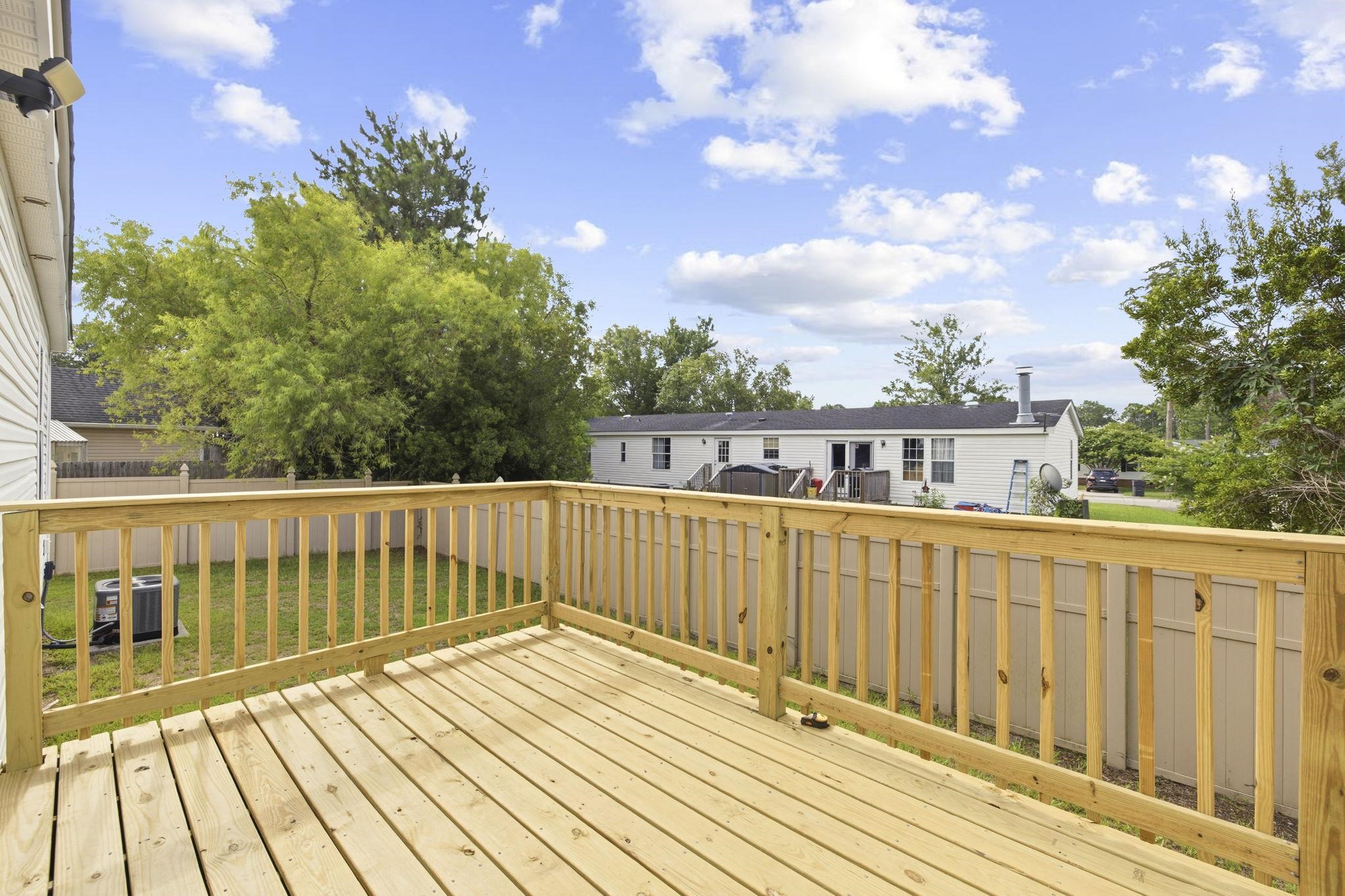 809 Larue Ct. Property Photo 29