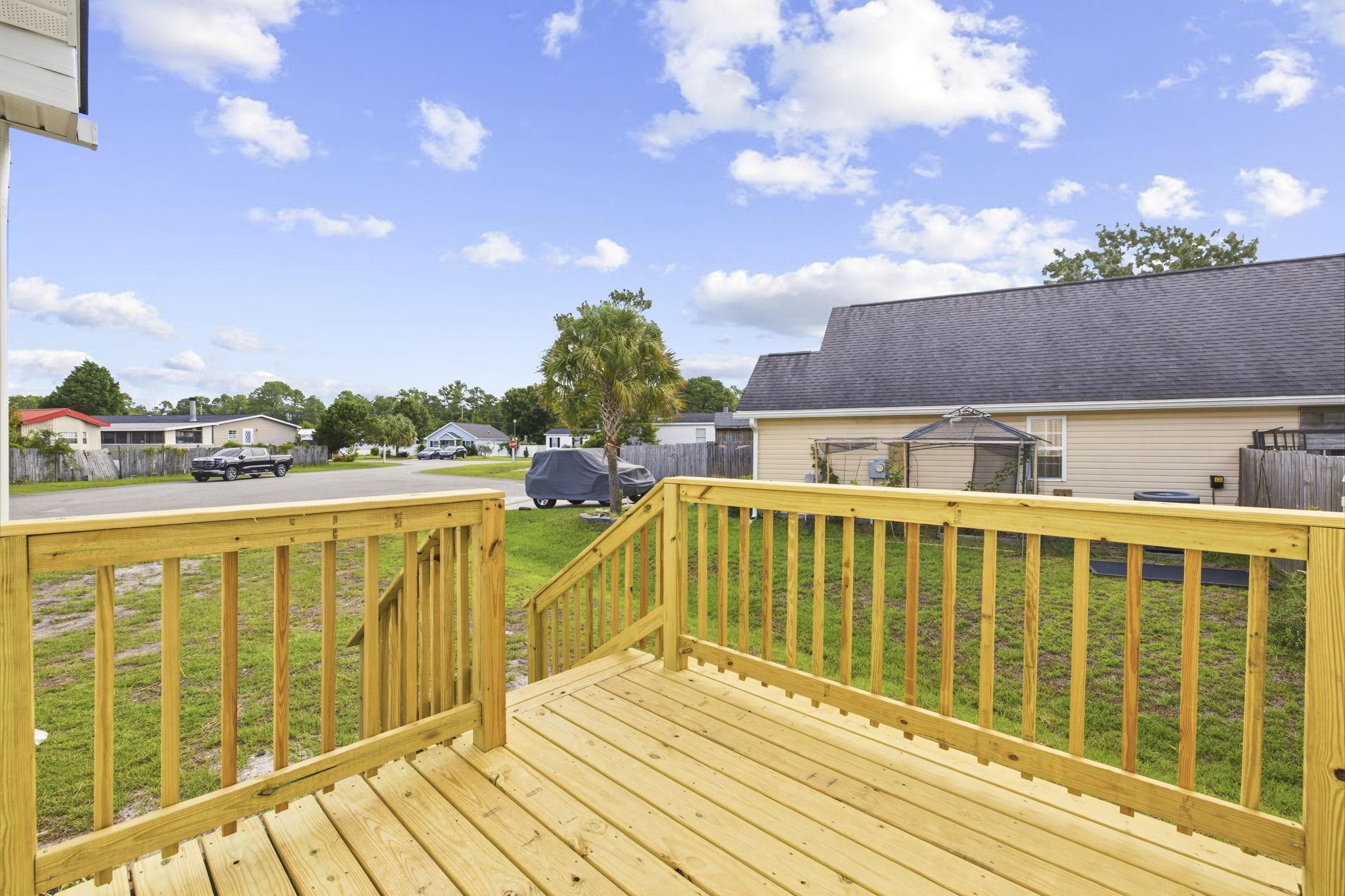 809 Larue Ct. Property Photo 32