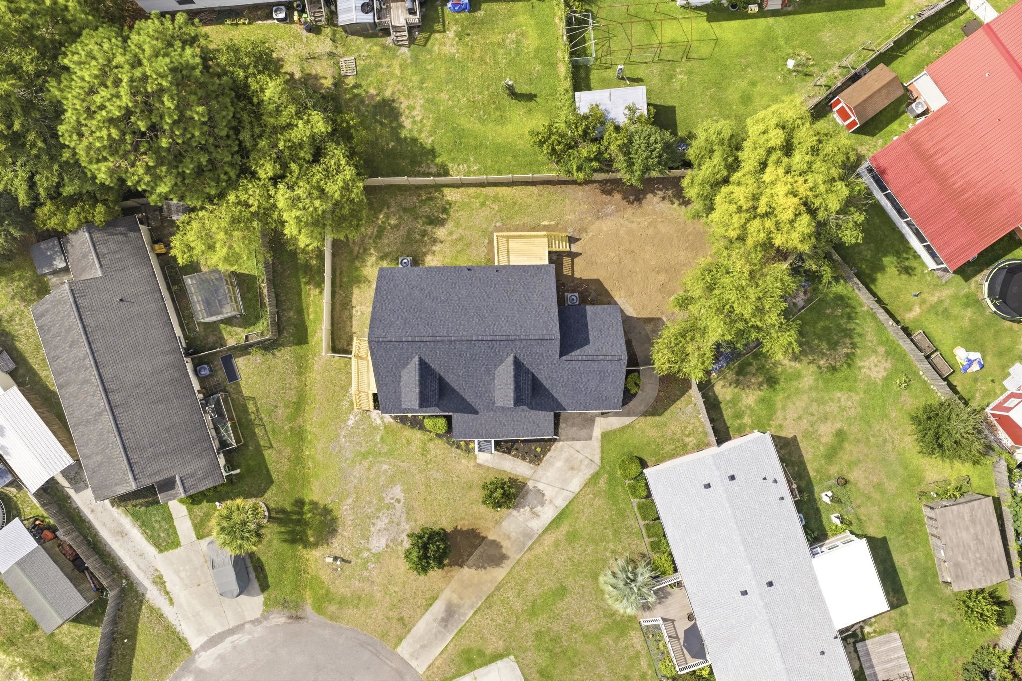 809 Larue Ct. Property Photo 36