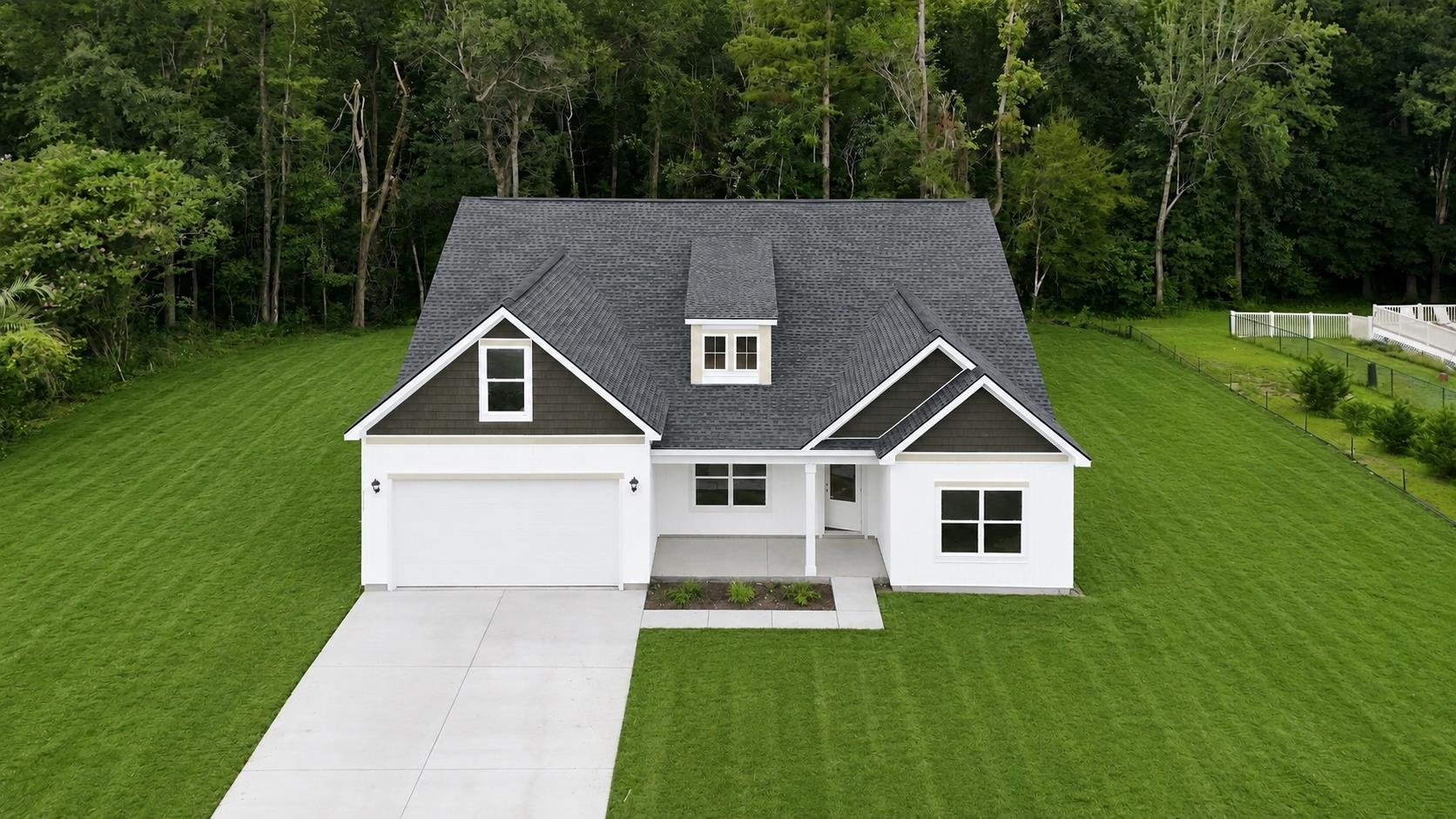 2033 Meadowood Ln. Property Photo 1