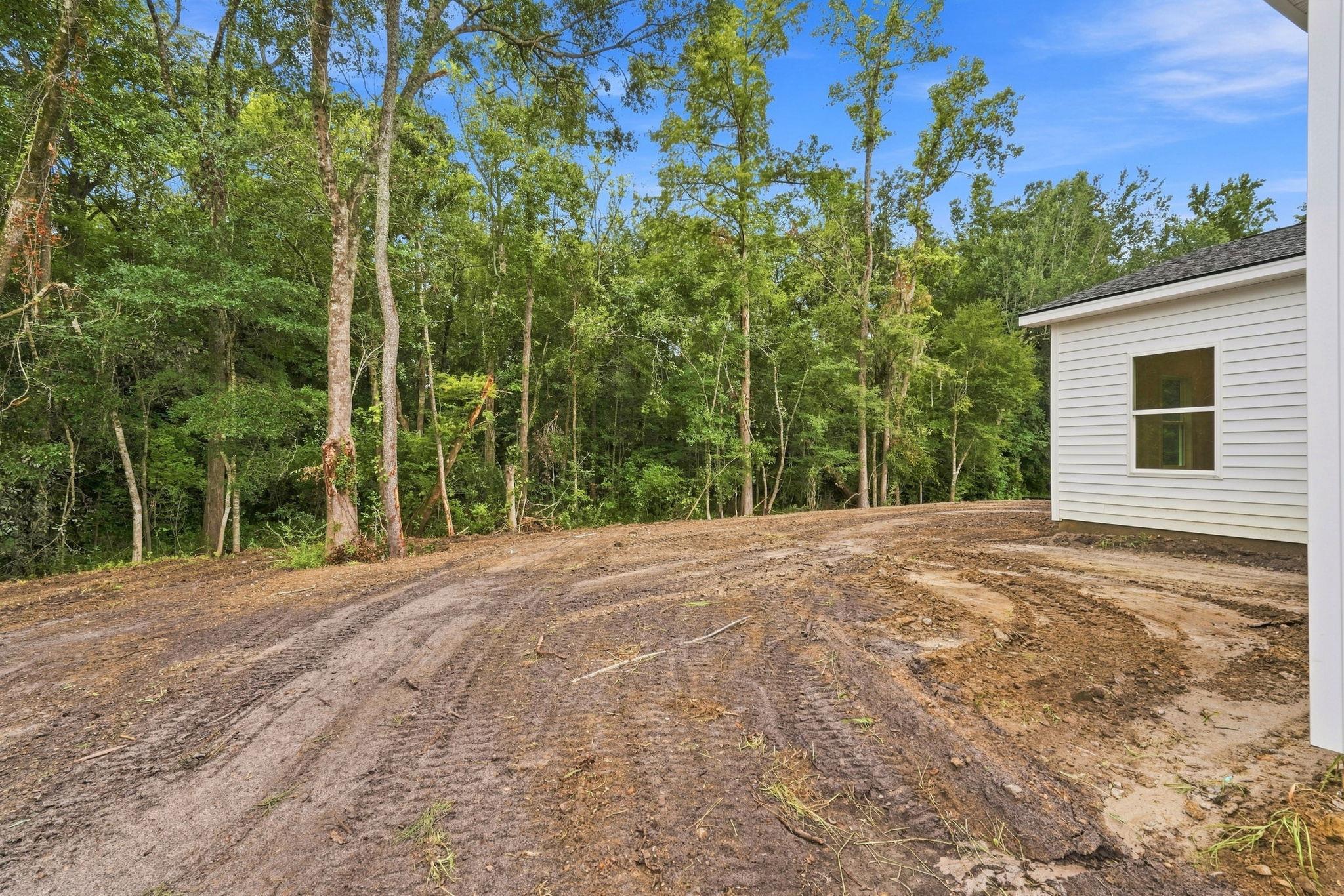 2033 Meadowood Ln. Property Photo 30