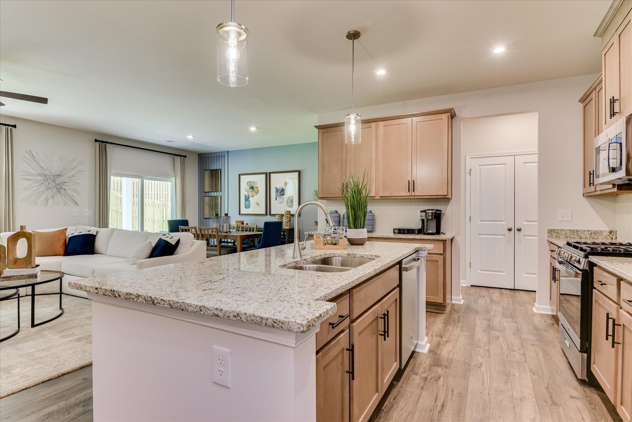 147 Avery Woods Dr. Property Photo 11